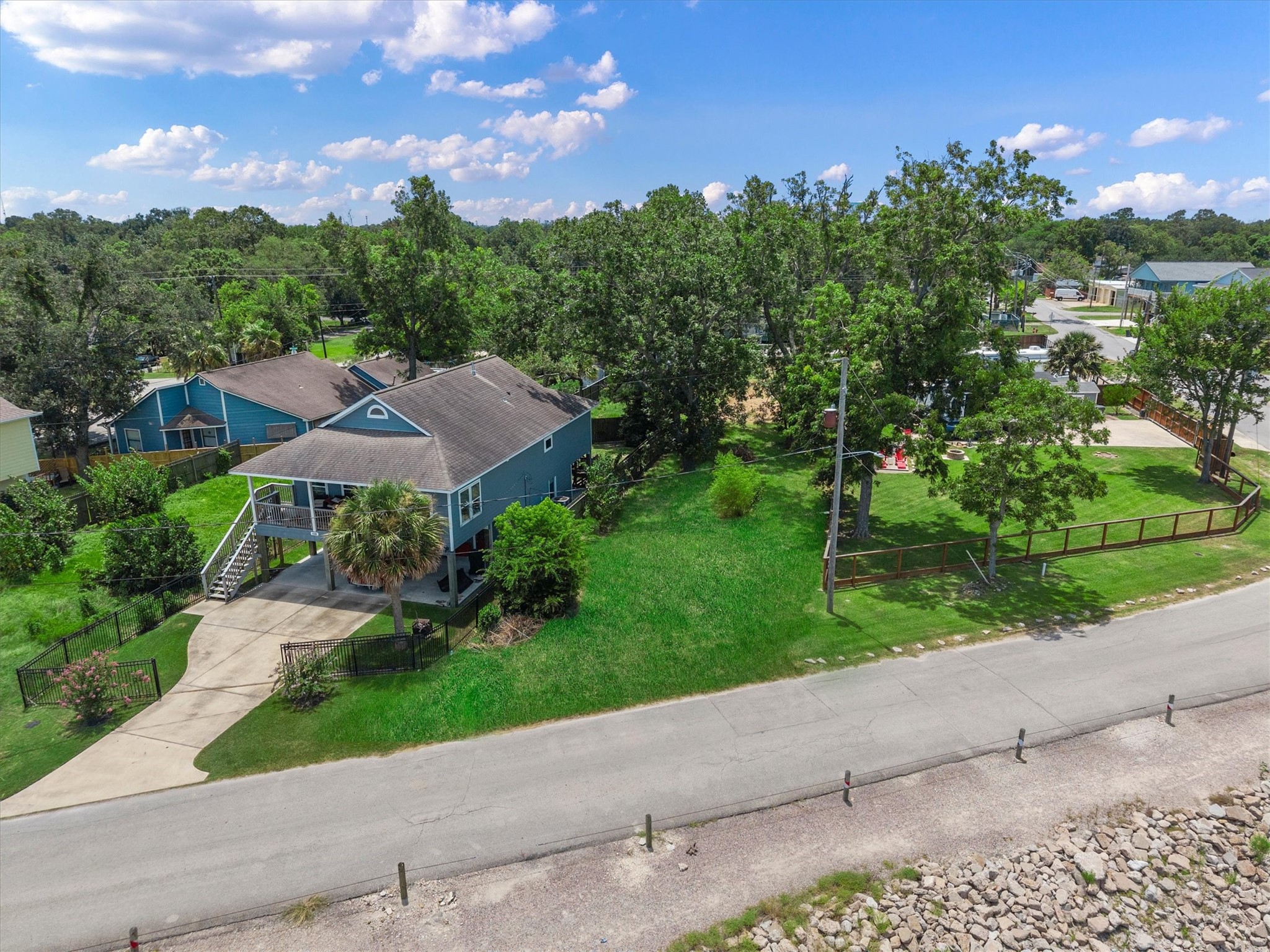 4306 Boulevard Street, Bacliff, TX 77518