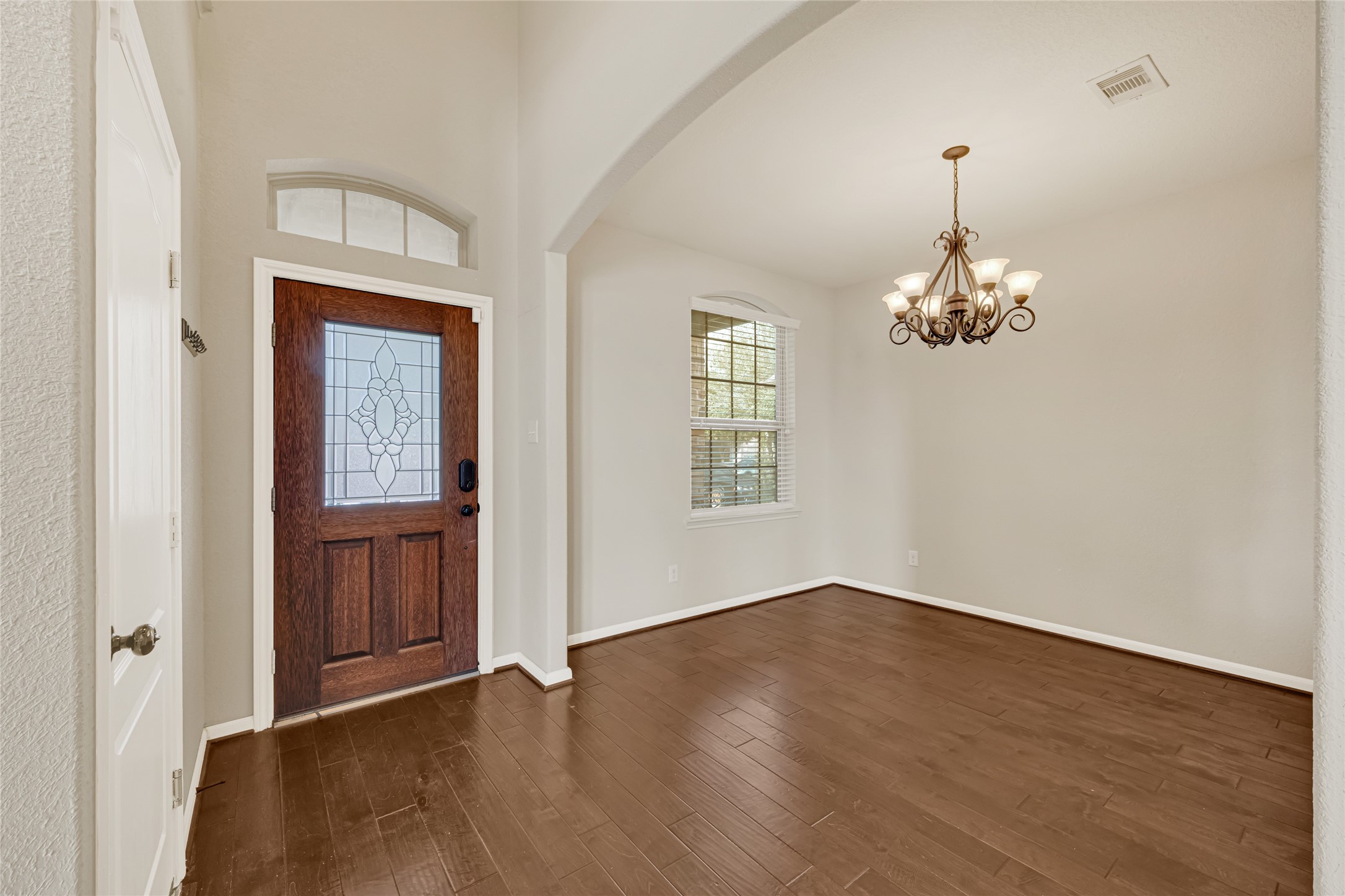 6806 Hunters Trace Lane, Baytown, TX 77521 6806 Hunters Trace Lane, Baytown, TX 77521