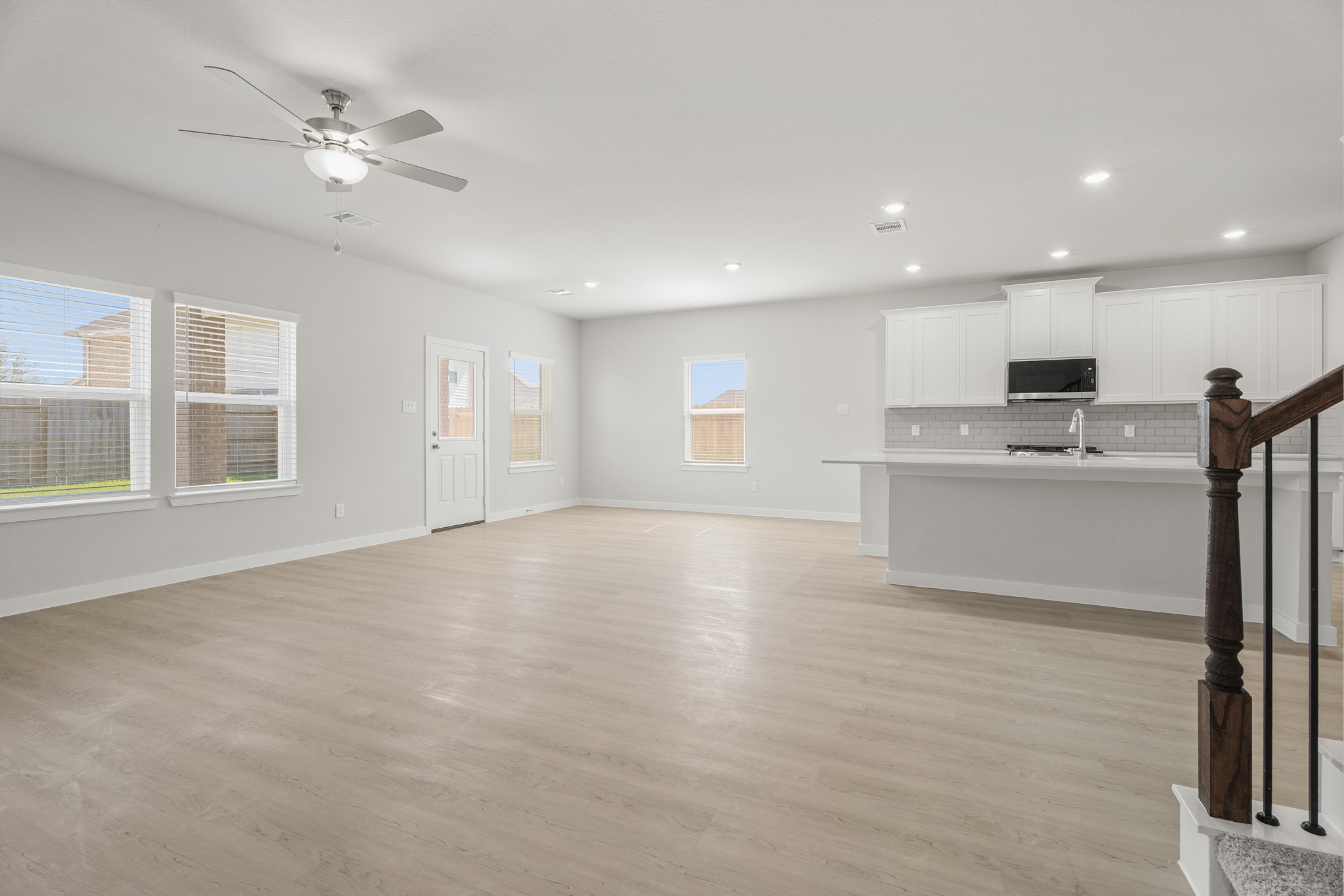 13214 Anchor Bay Drive, Texas City, TX 77568