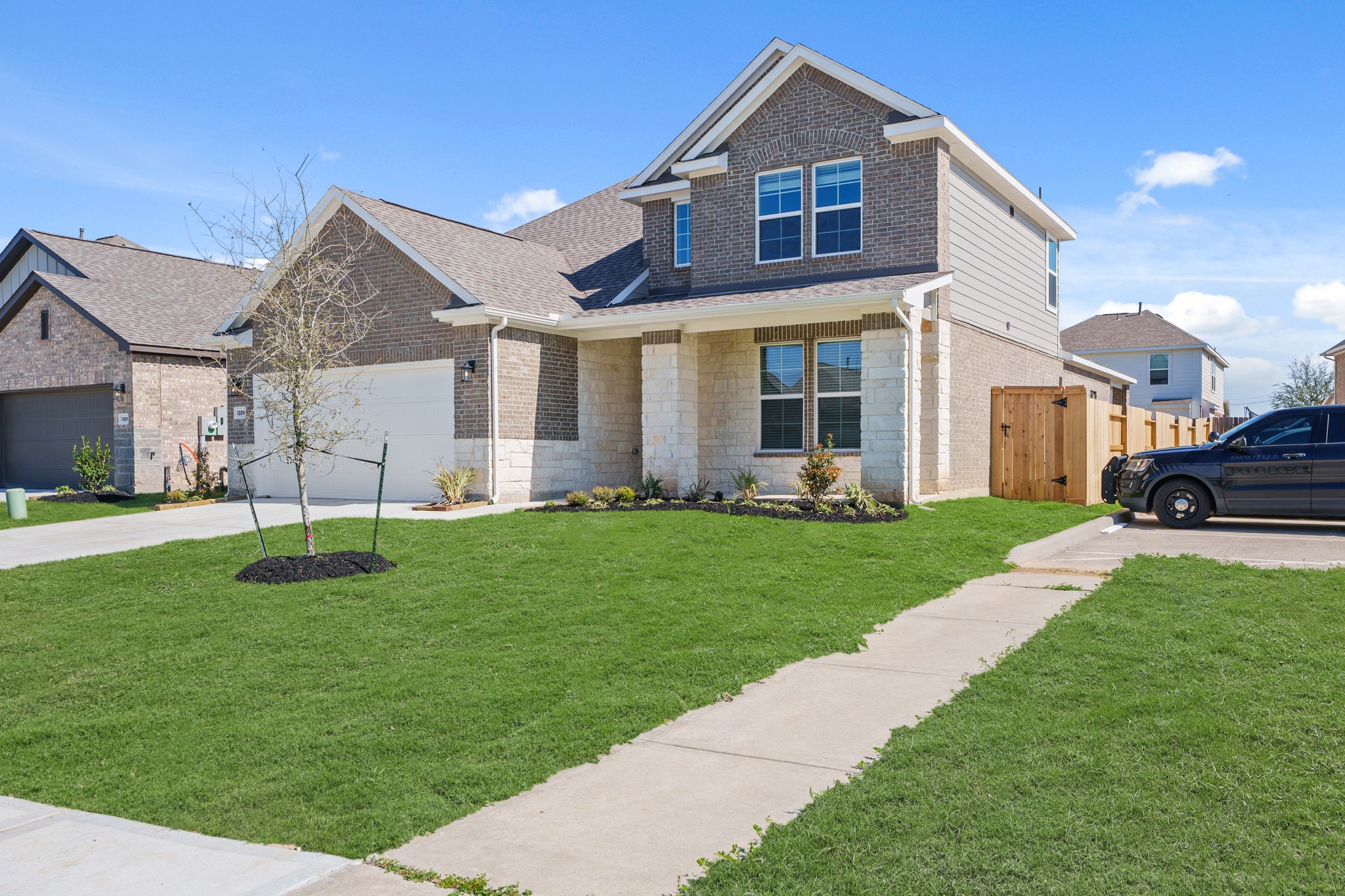 13214 Anchor Bay Drive, Texas City, TX 77568