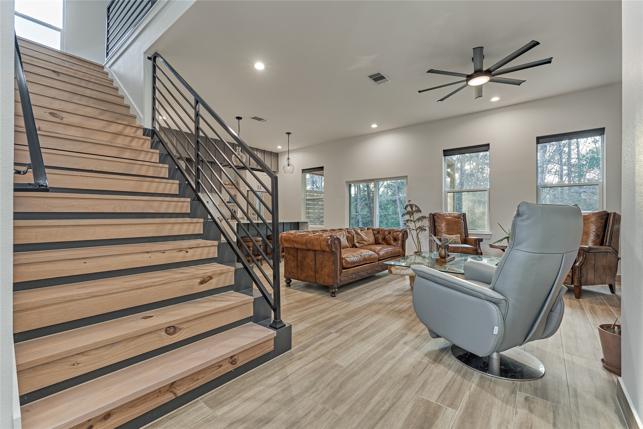 Let's head up to the second floor!