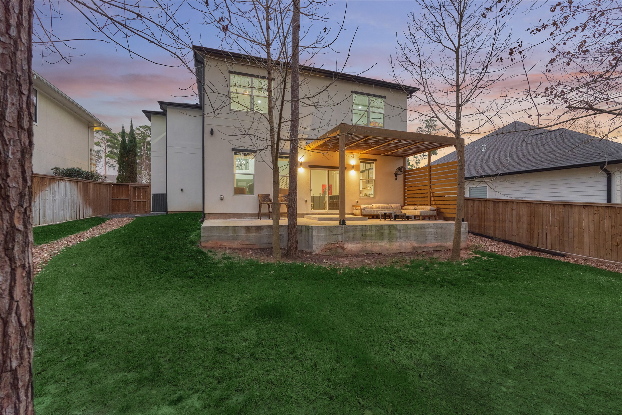346 Camden Hills W, Montgomery, TX 77356