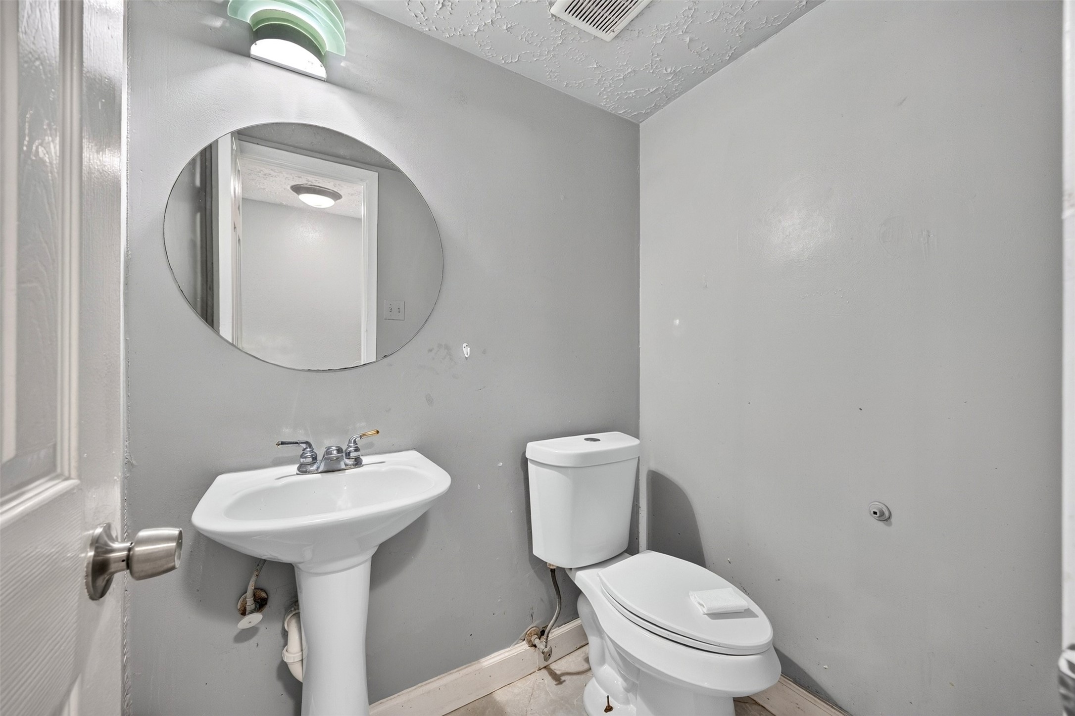 15818 Manfield Drive, Houston, TX 77082