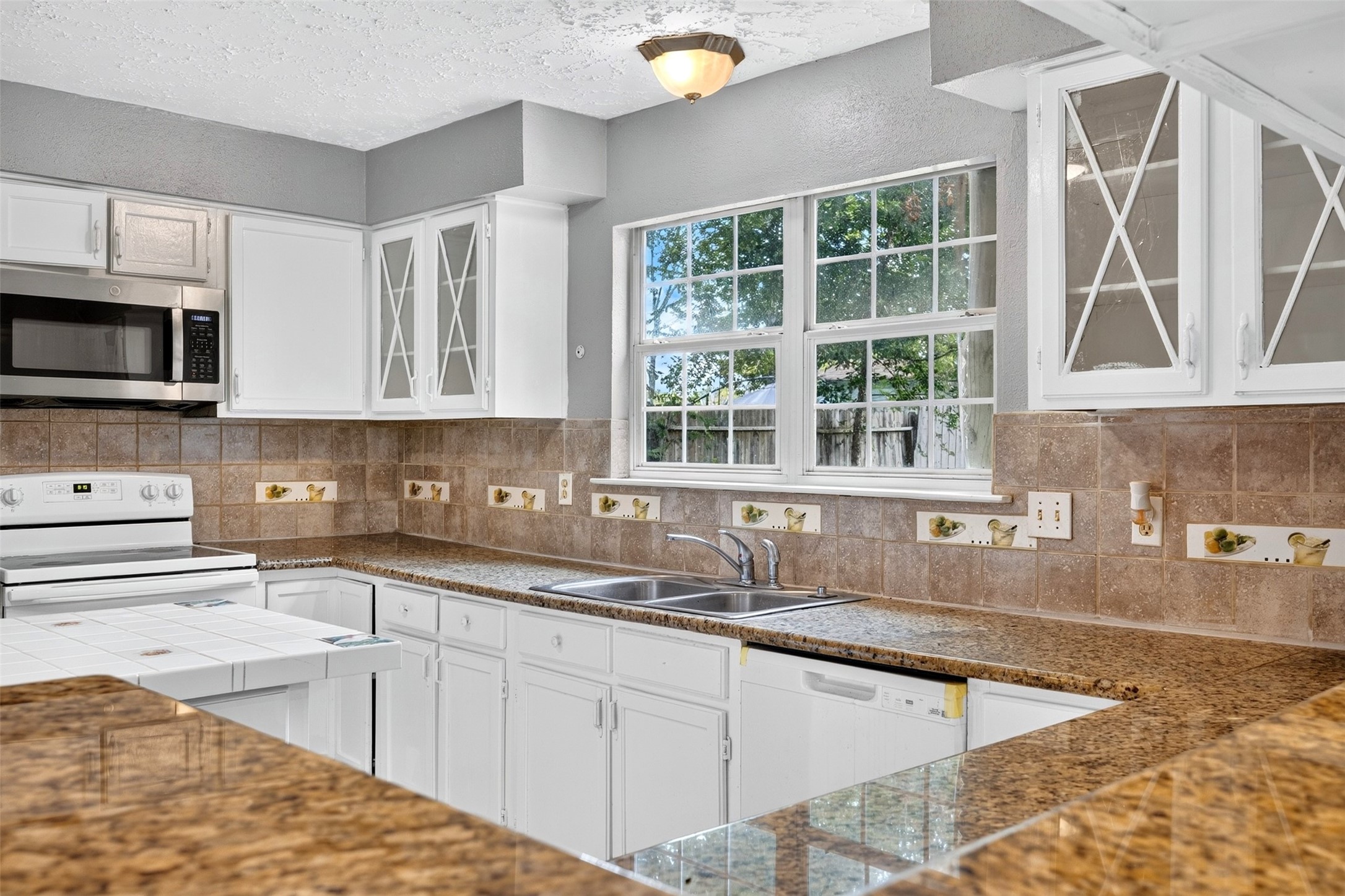 15818 Manfield Drive, Houston, TX 77082