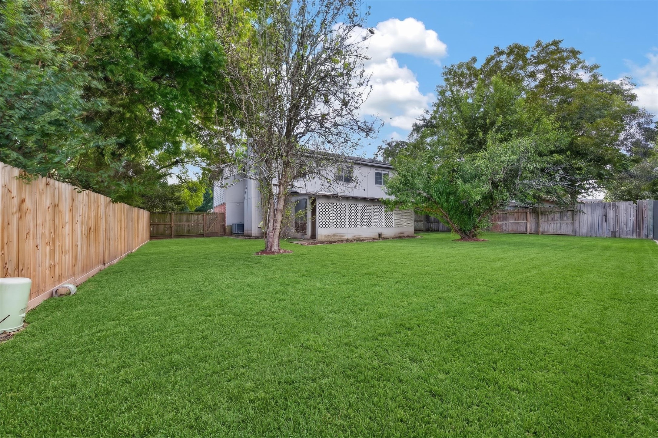 15818 Manfield Drive, Houston, TX 77082