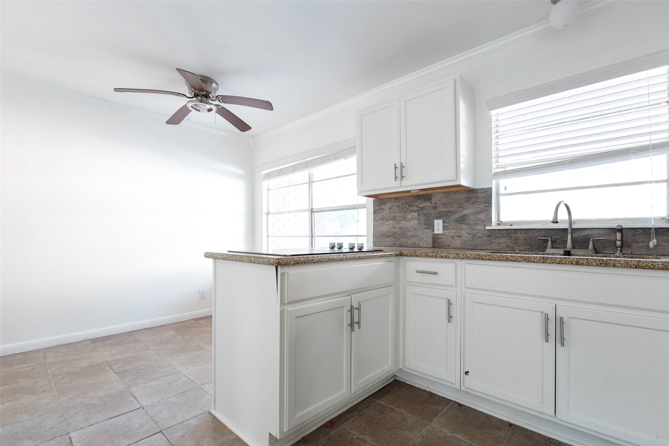 5315 Creekbend Drive, Houston, TX 77096