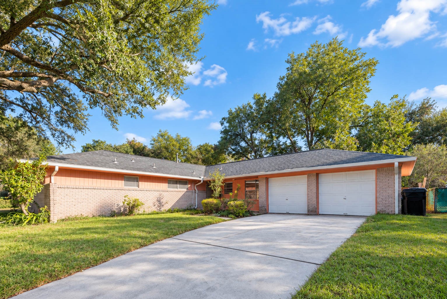 5315 Creekbend Drive, Houston, TX 77096
