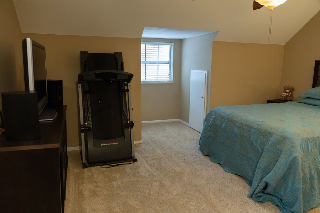 This spacious secondary bedroom is anything but small! It offers plenty of room for larger furniture, creating a comfortable retreat, or can easily accommodate a shared bedroom without feeling cramped.