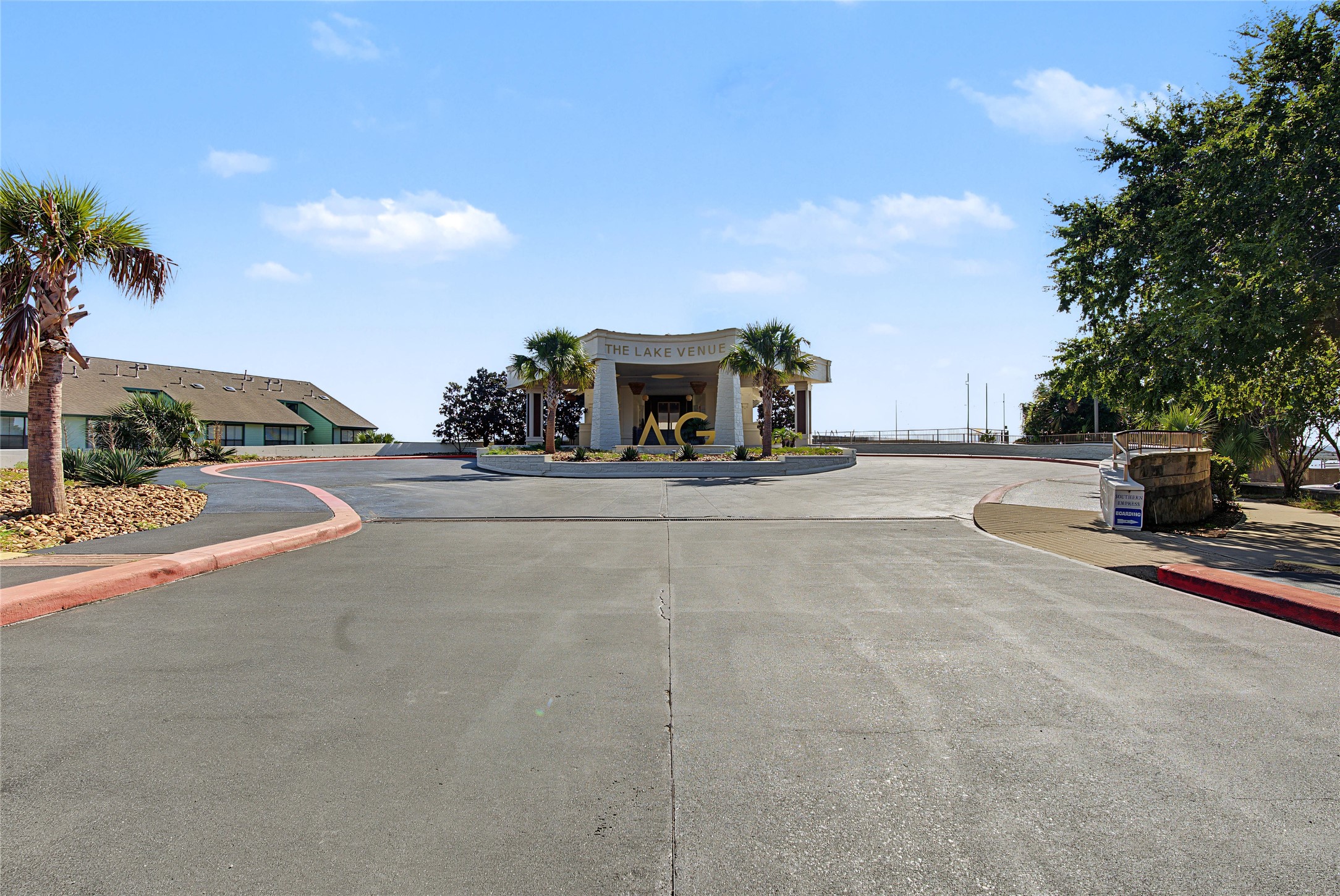 7041 Kingston Cove Lane, #143, Willis, TX 77318