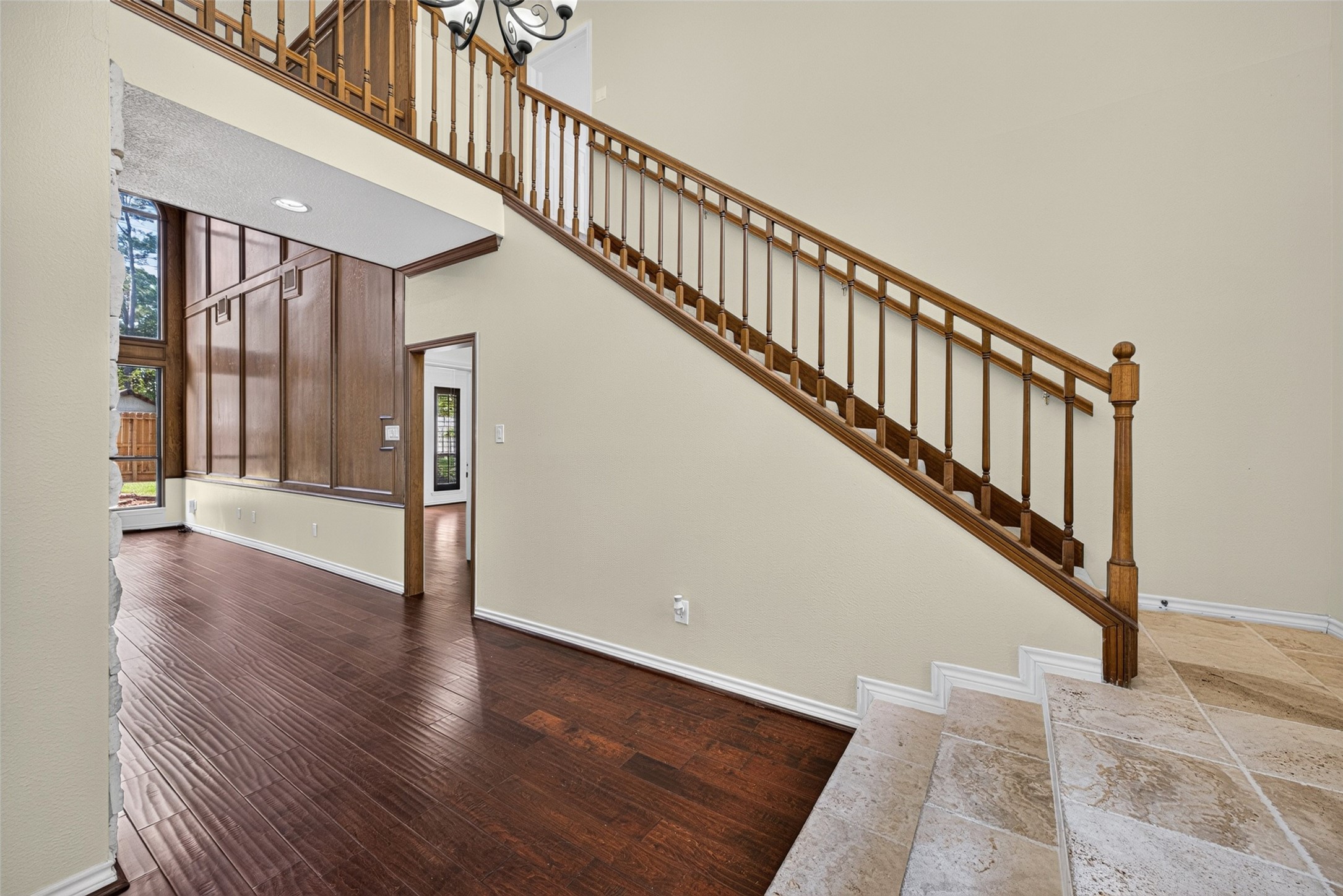 I love the placement of the staircase in this home. There is no wasted space!