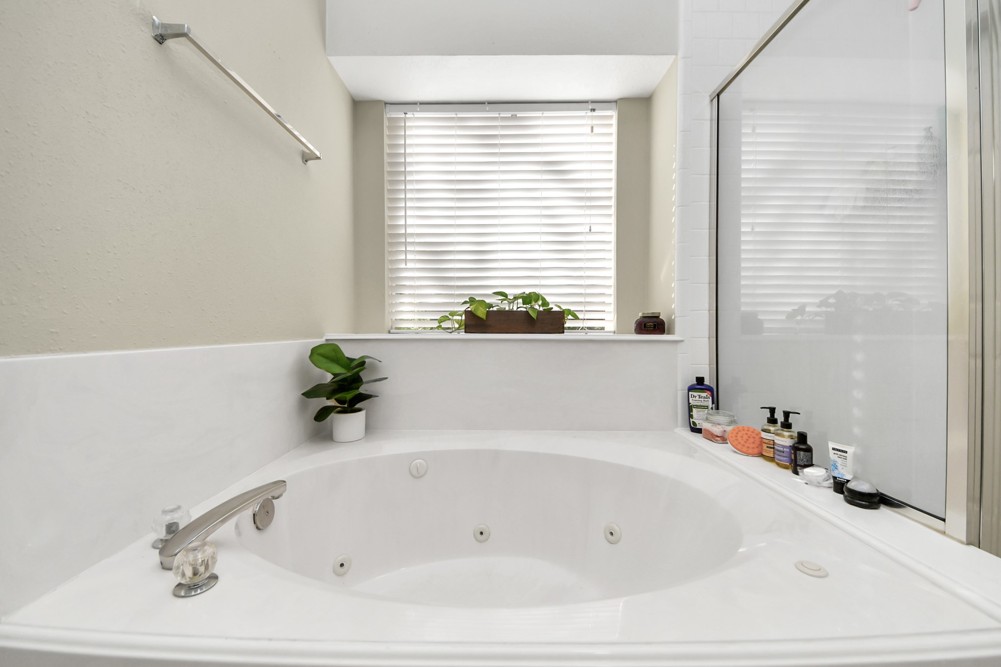 2610 Spring Bend Drive, Spring, TX 77386