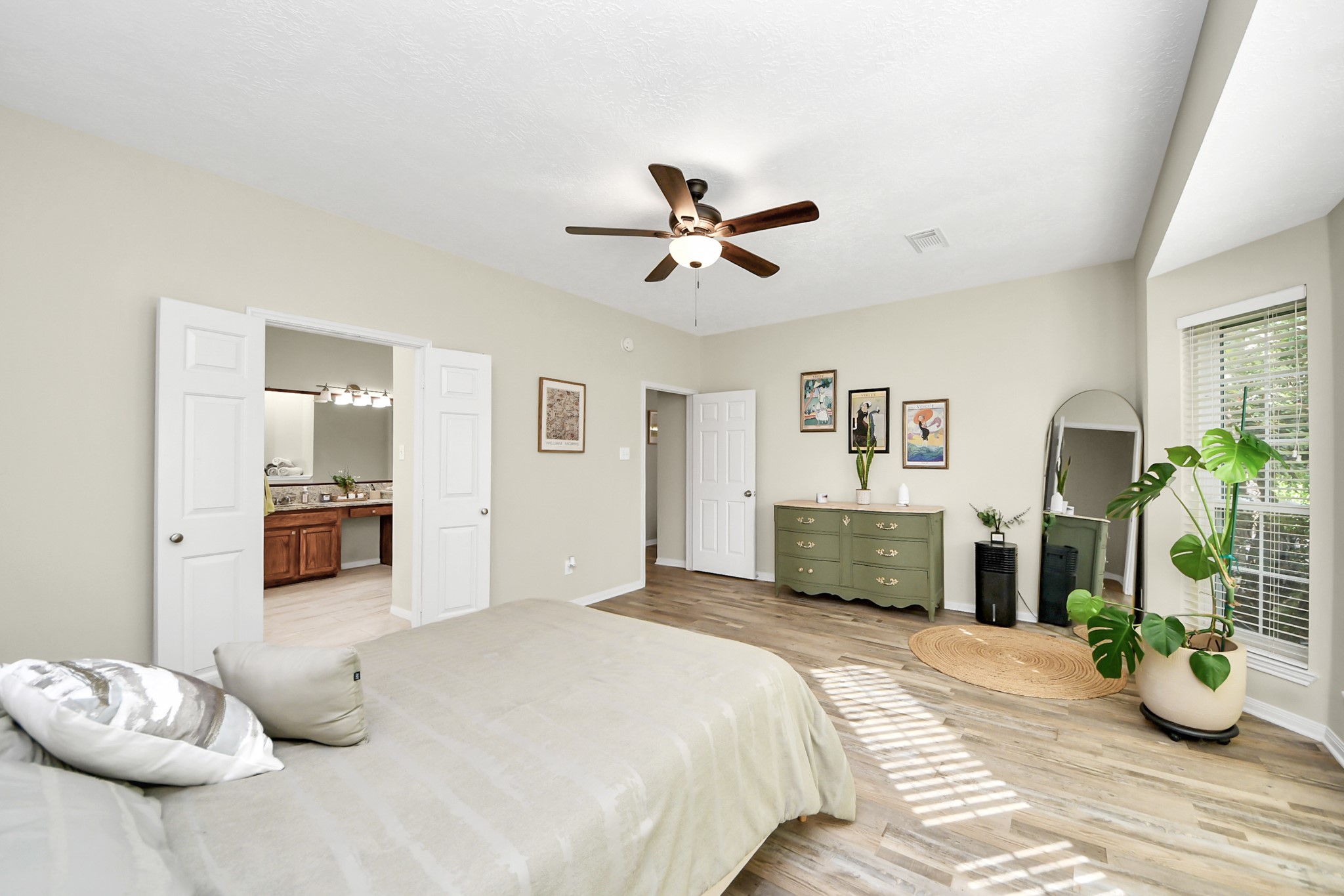 2610 Spring Bend Drive, Spring, TX 77386