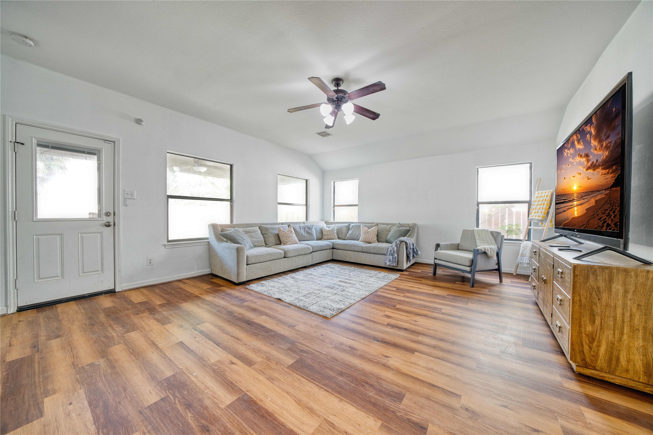6022 Crakston Street, Houston, TX 77084