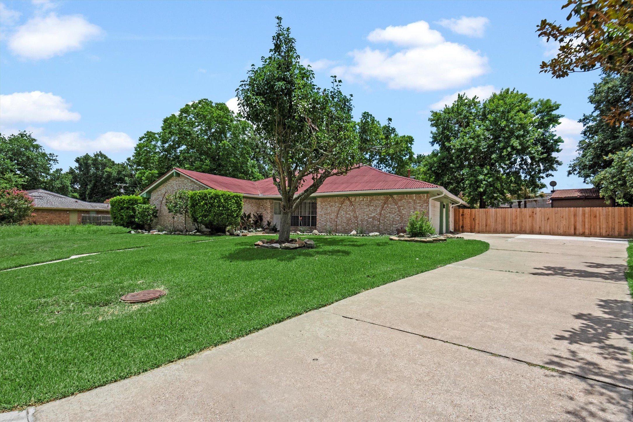 4906 Green Willow Lane, Dickinson, TX 77539 4906 Green Willow Lane, Dickinson, TX 77539