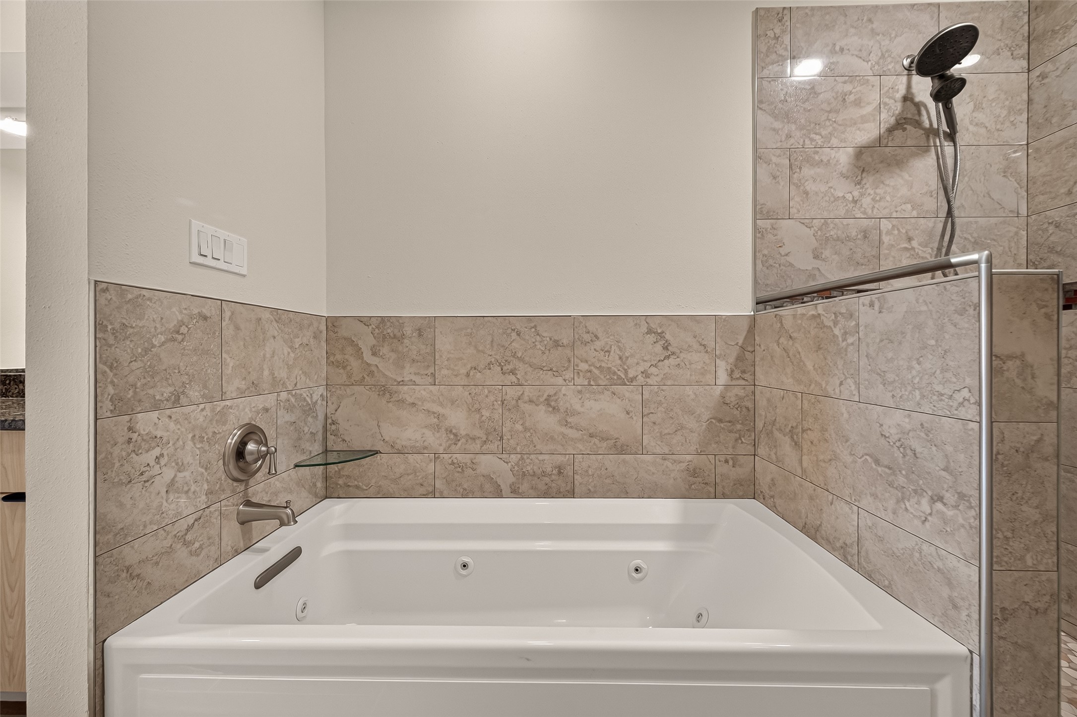 198 Wilcrest Drive, #198, Houston, TX 77042