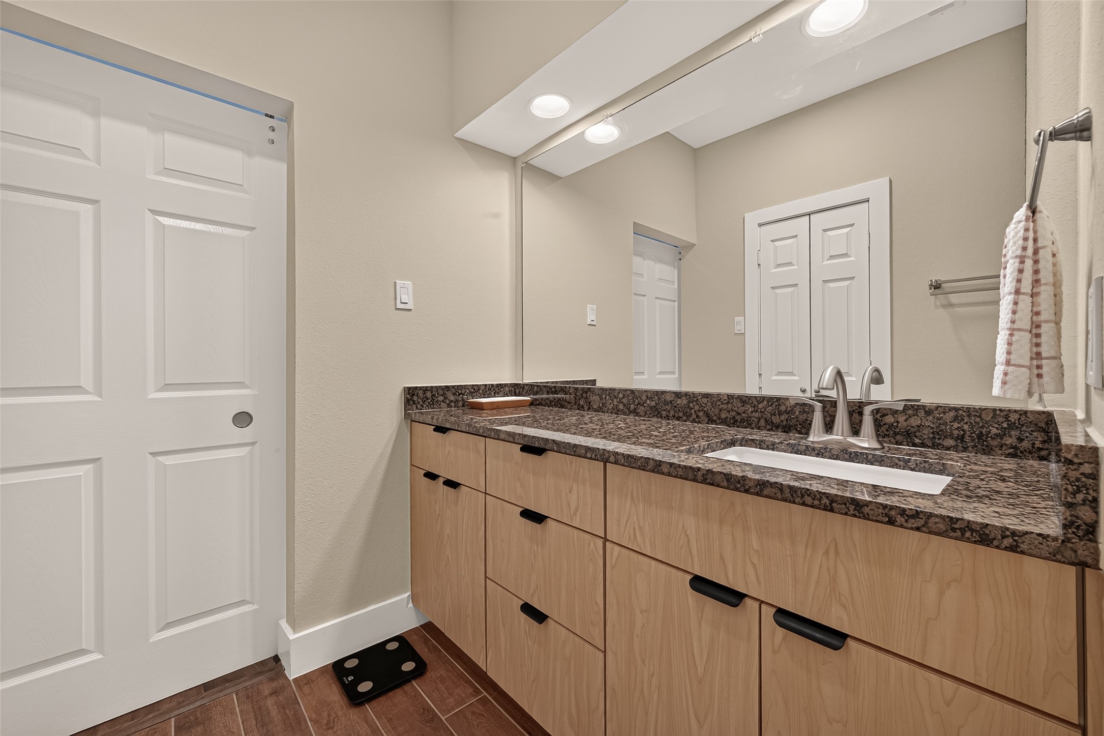 198 Wilcrest Drive, #198, Houston, TX 77042