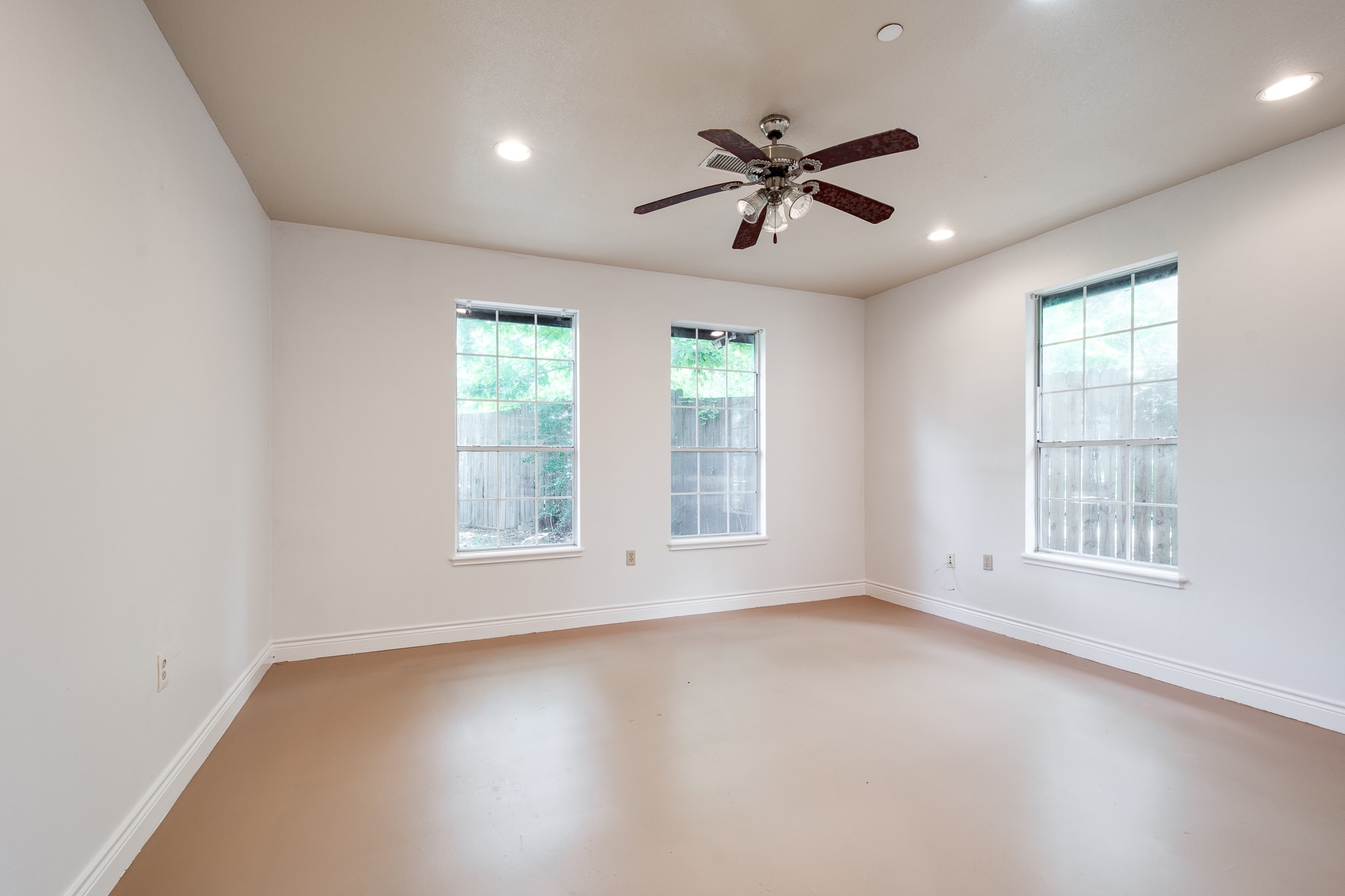 Secondary extra room in building #7.