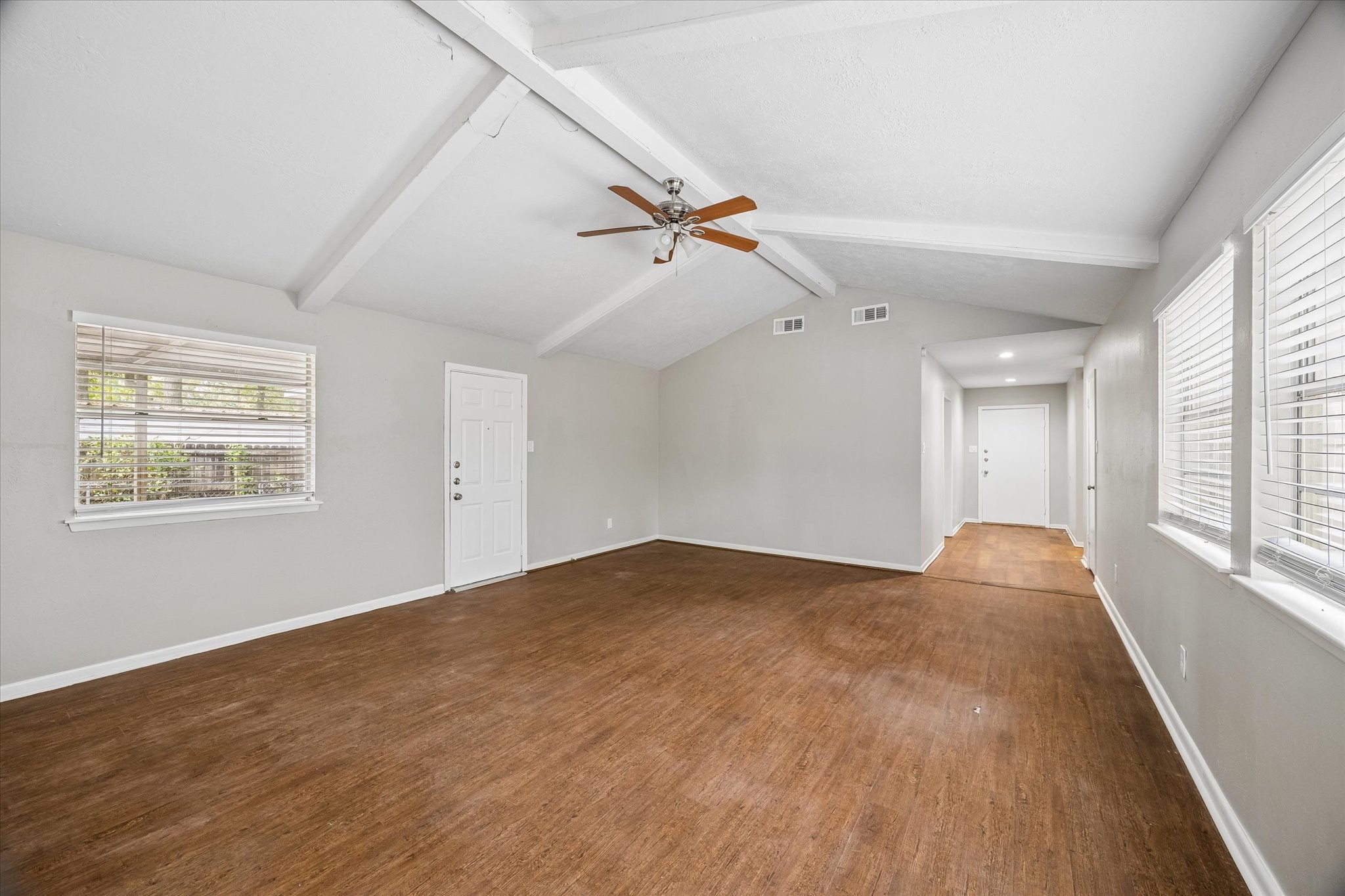 130 Red Oak Lane, Conroe, TX 77304