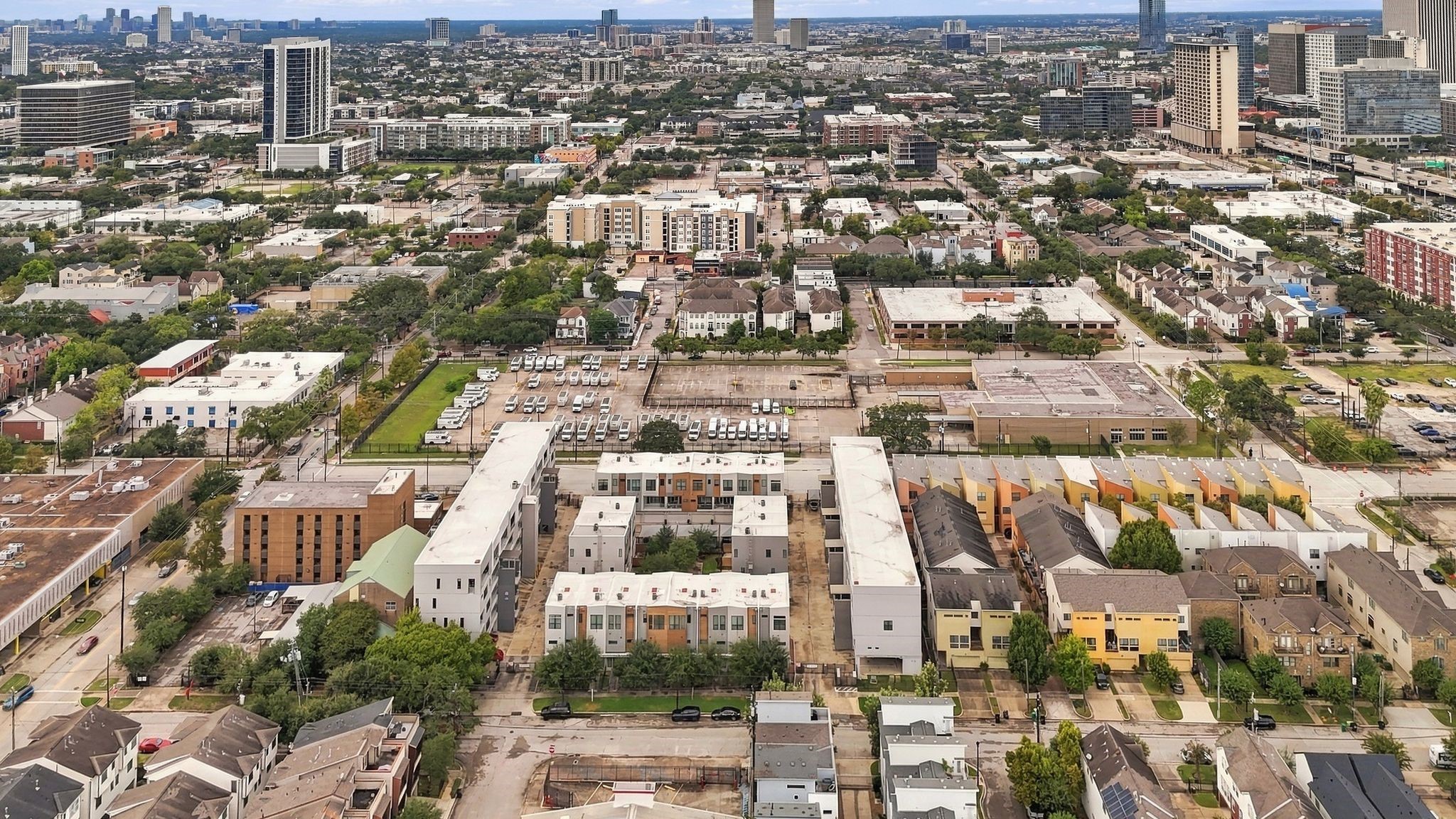 2401 Crawford Street, #C2A, Houston, TX 77004