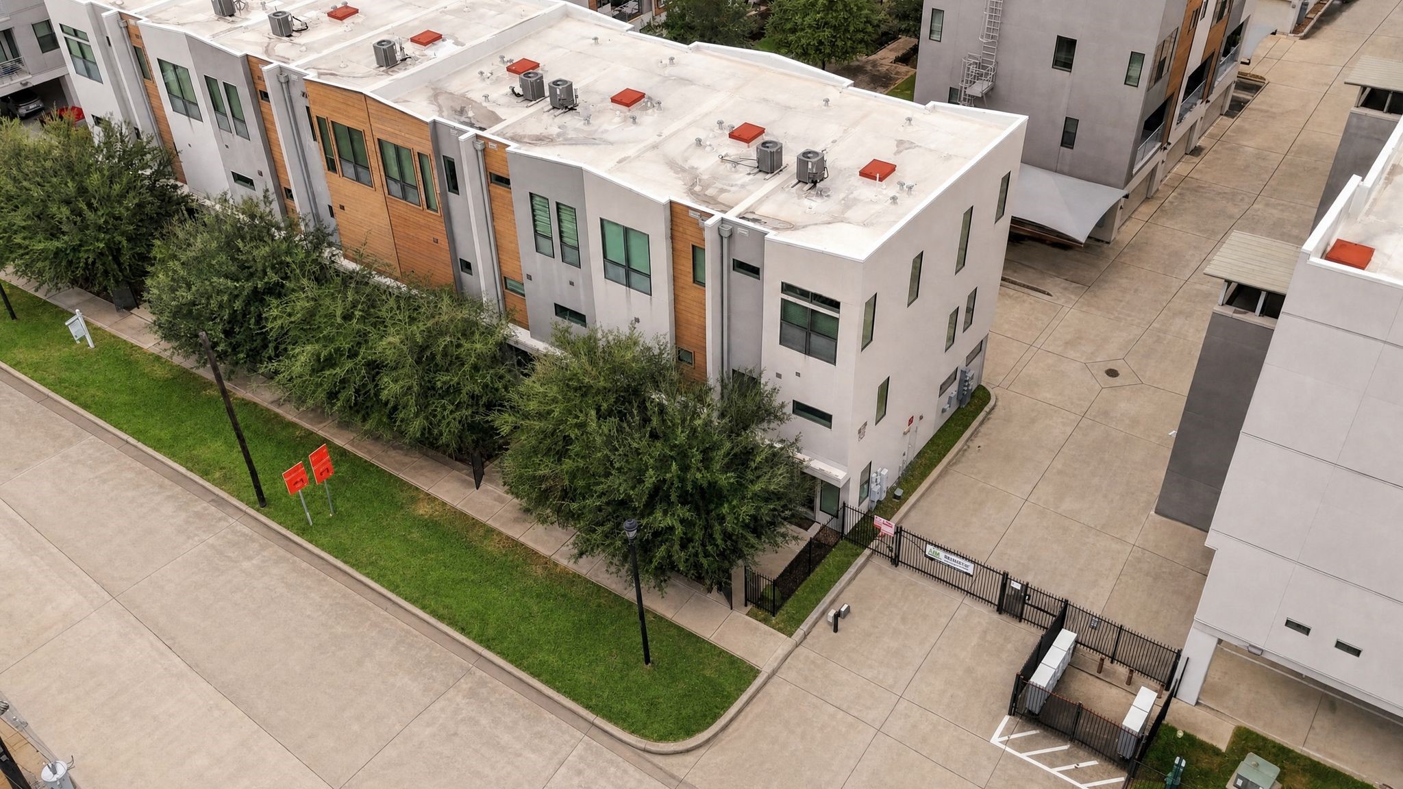 2401 Crawford Street, #C2A, Houston, TX 77004