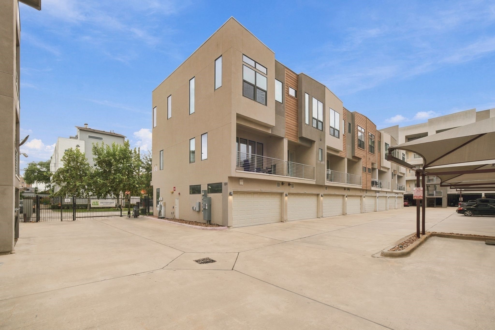 2401 Crawford Street, #C2A, Houston, TX 77004