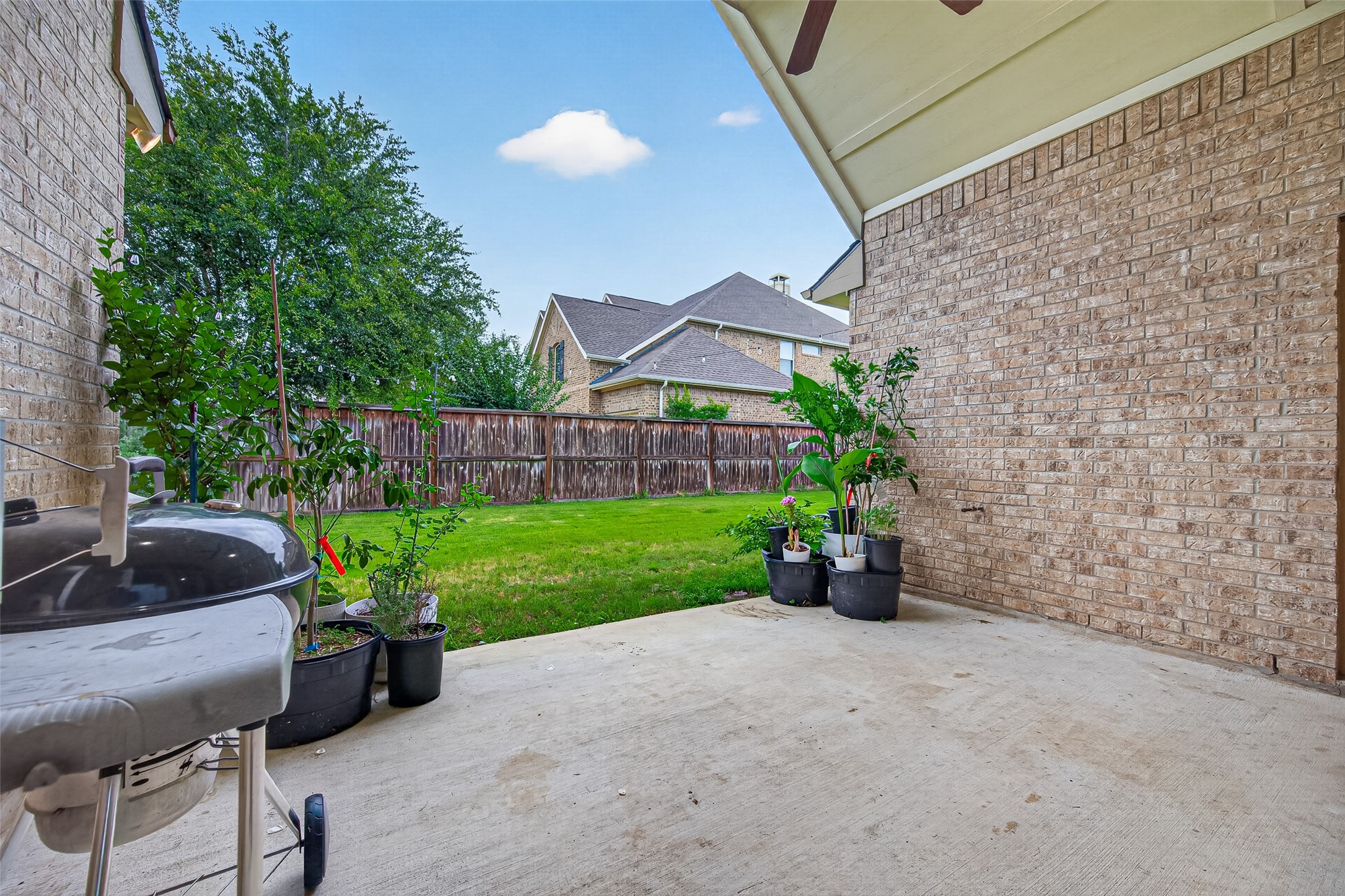 Plenty of space for outdoor entertaining.