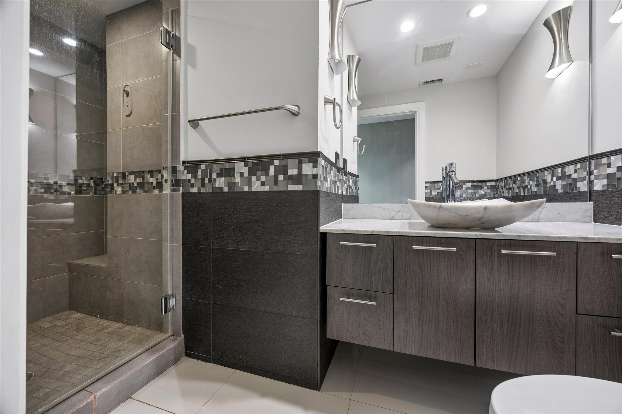 5100 San Felipe Street, #374E, Houston, TX 77056
