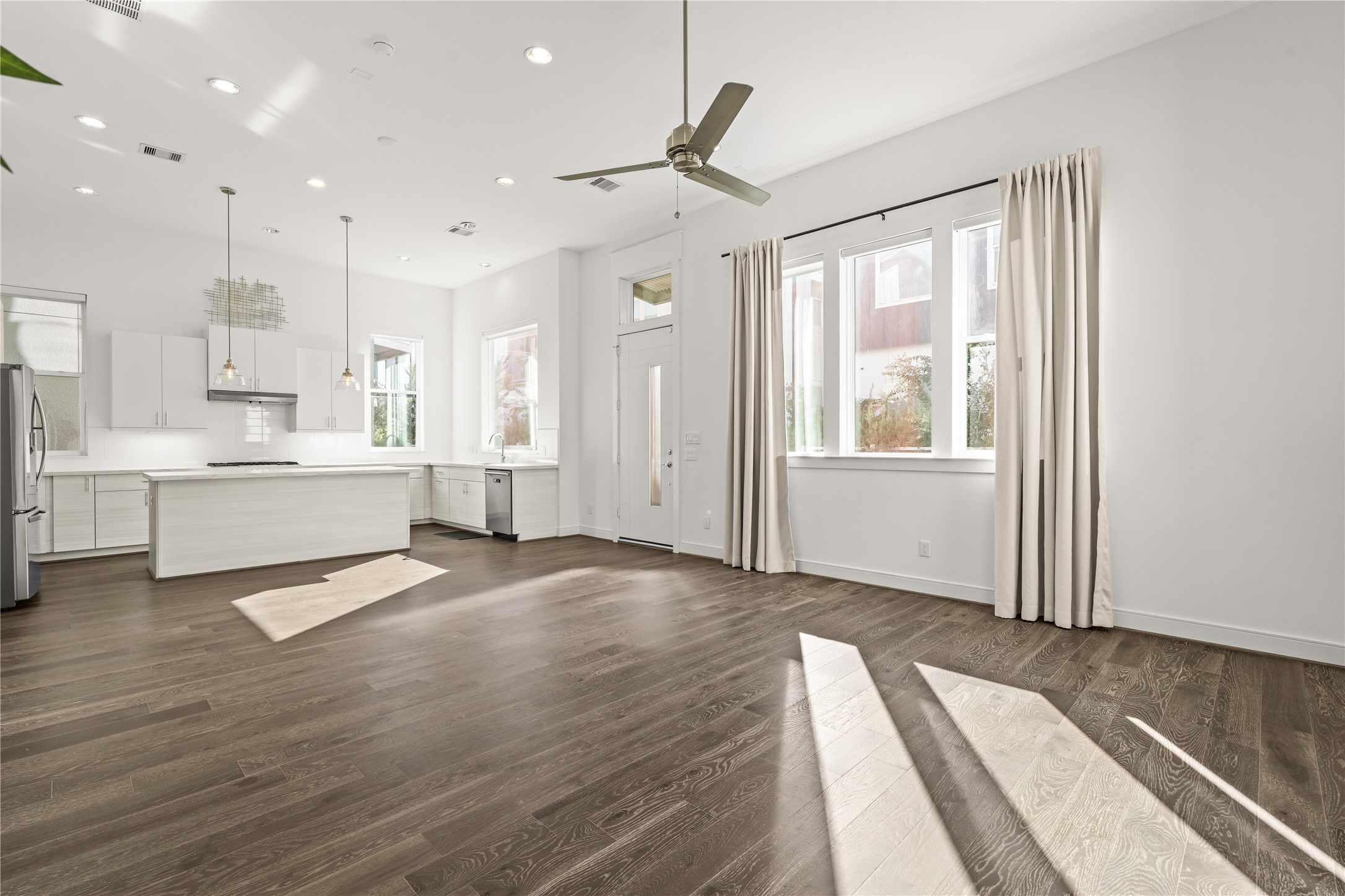 9811 Finch Falls Lane, Houston, TX 77080