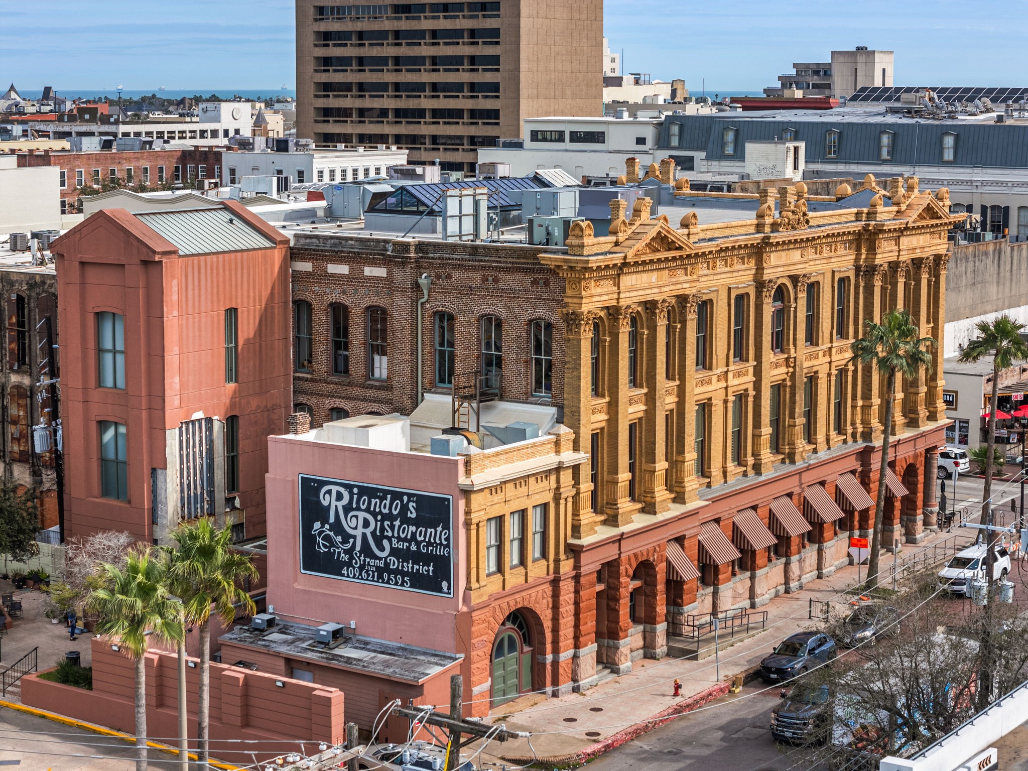 2208 Post Office Street, #302, Galveston, TX 77550