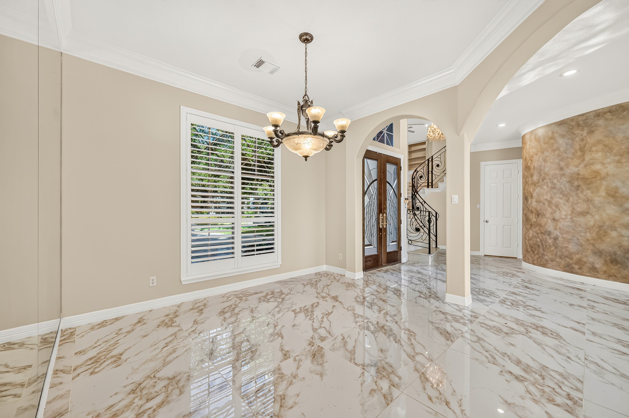 3707 Abbeywood Drive, Pearland, TX 77584