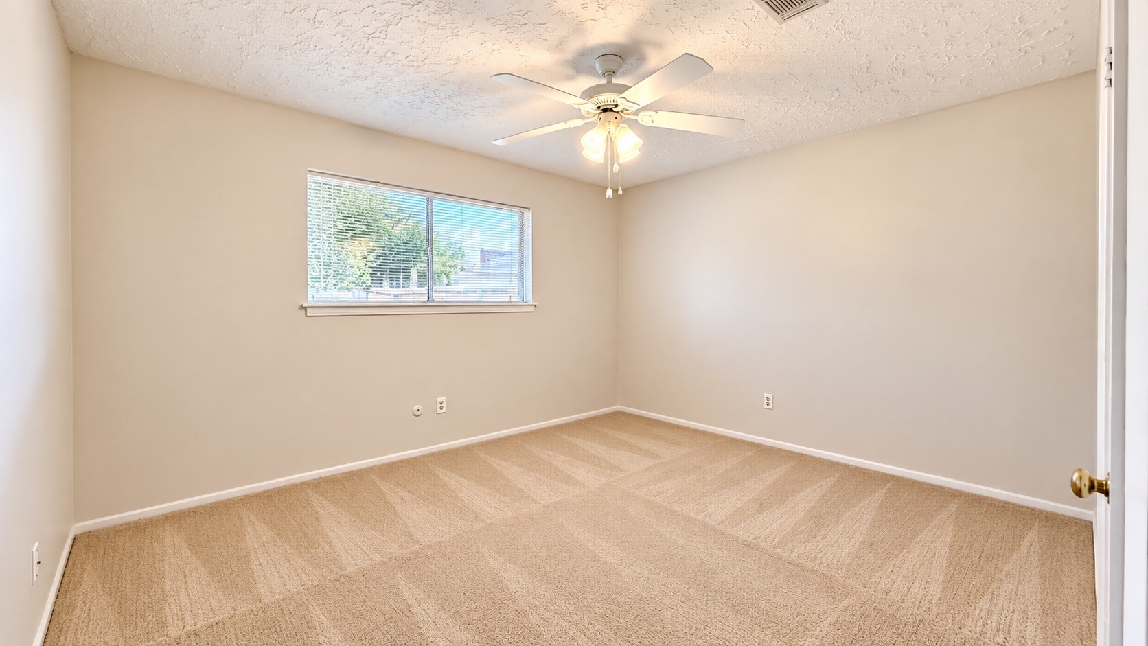Third bedroom.