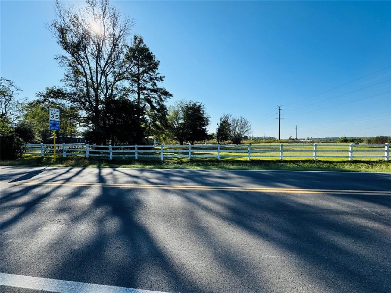 2710 Louis Road, Crosby, TX 77532