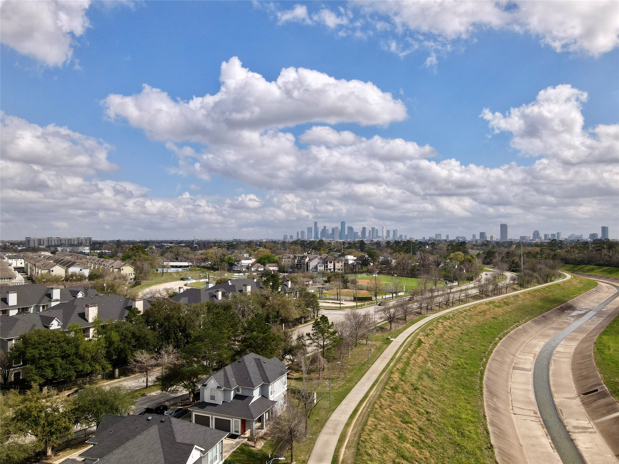 Walking distance to White Oak Trail
