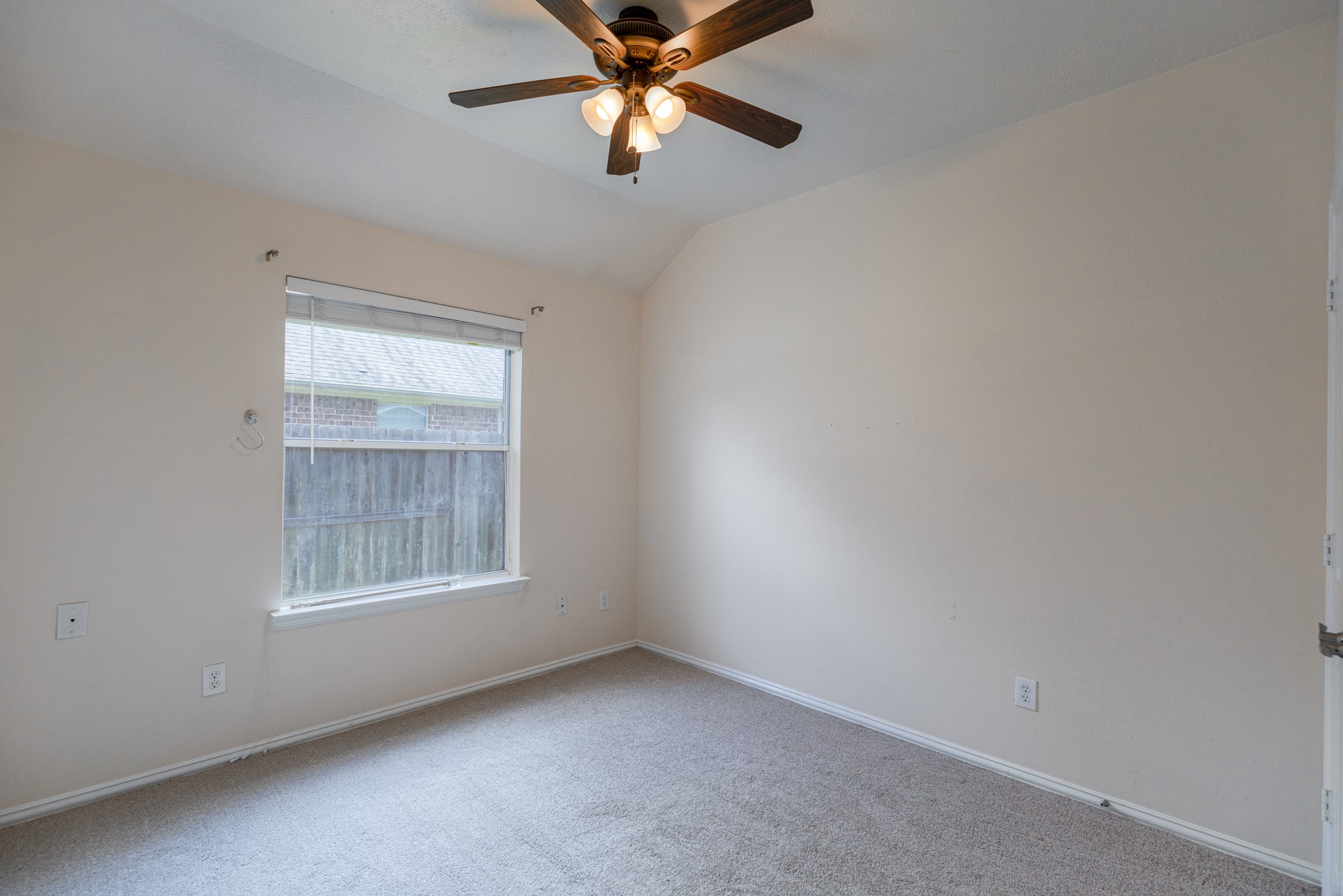2505 Shady Falls Lane, Pearland, TX 77584