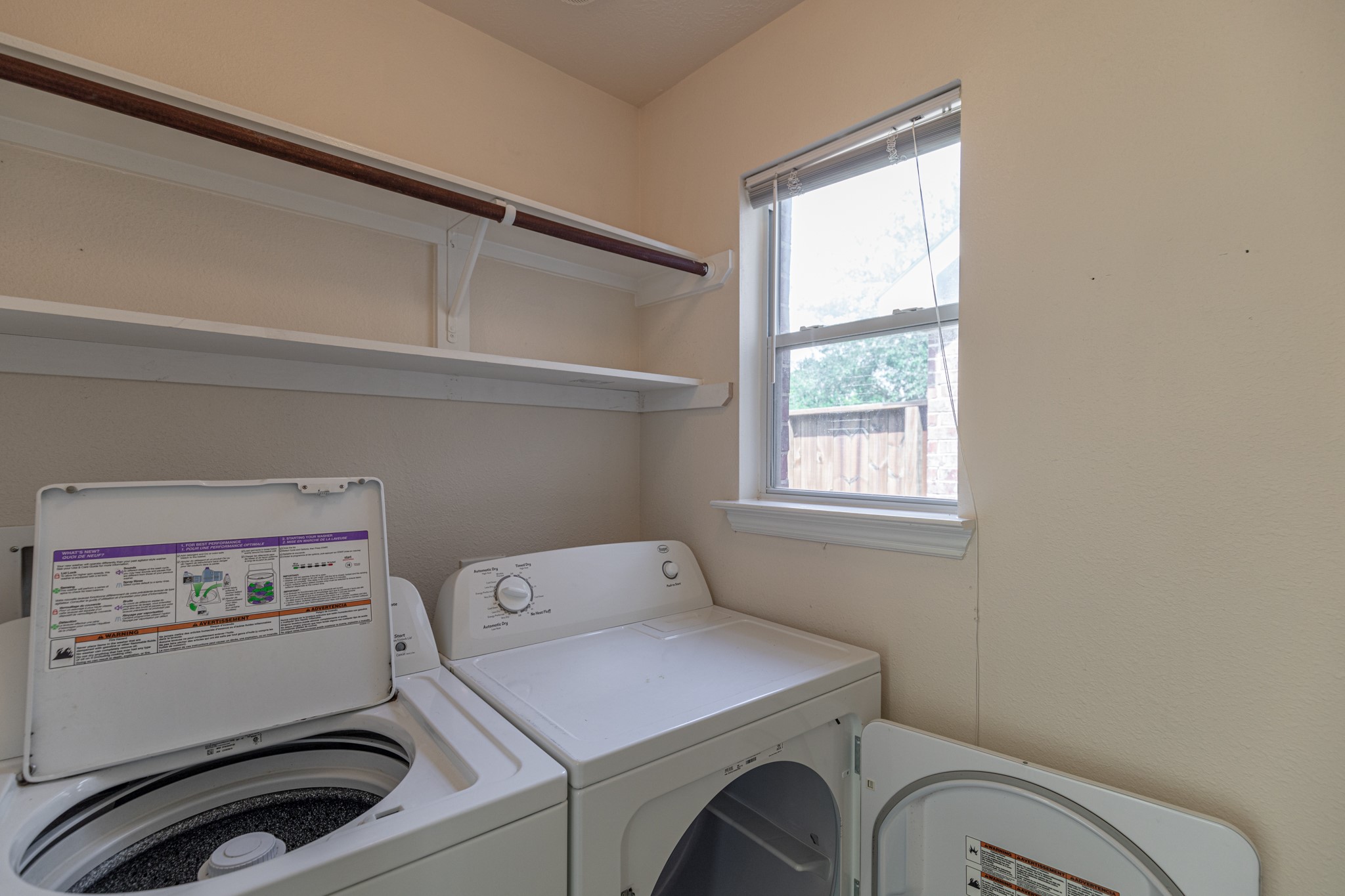 2505 Shady Falls Lane, Pearland, TX 77584
