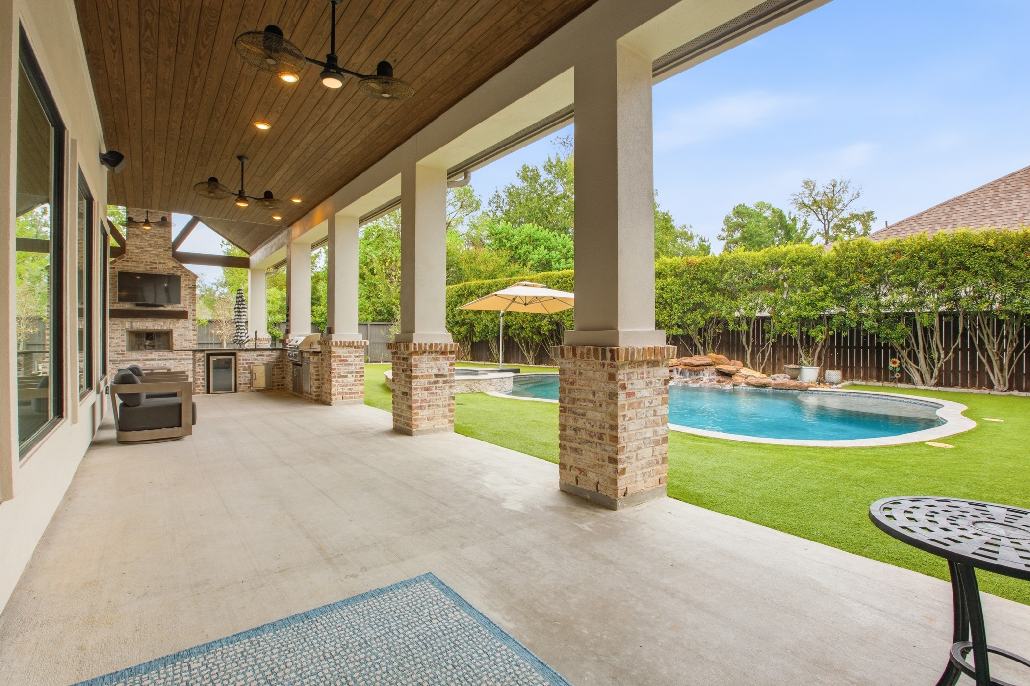 6626 Pennwell Drive, Spring, TX 77389