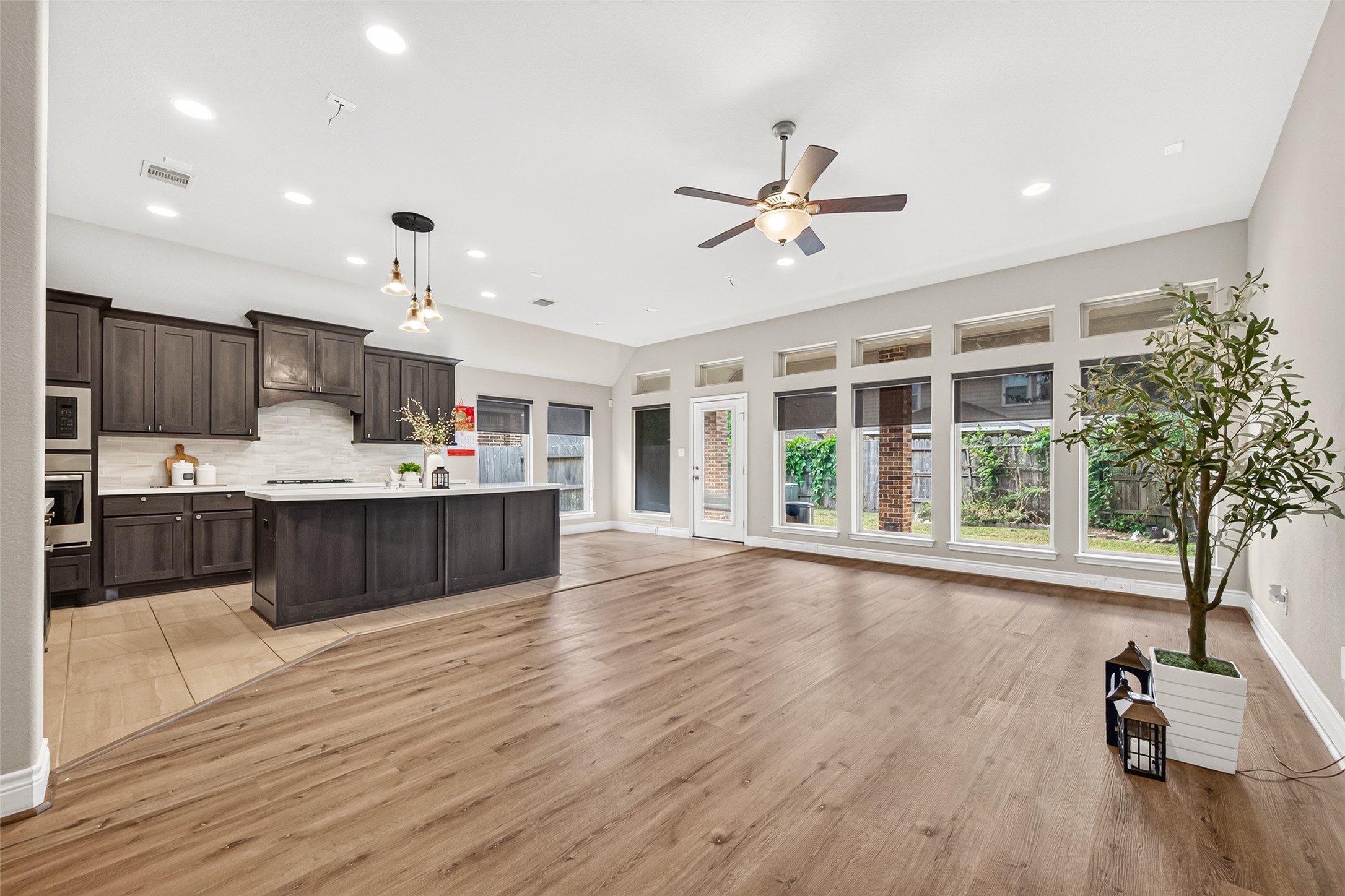 10710 Inverclyde Drive, Richmond, TX 77407