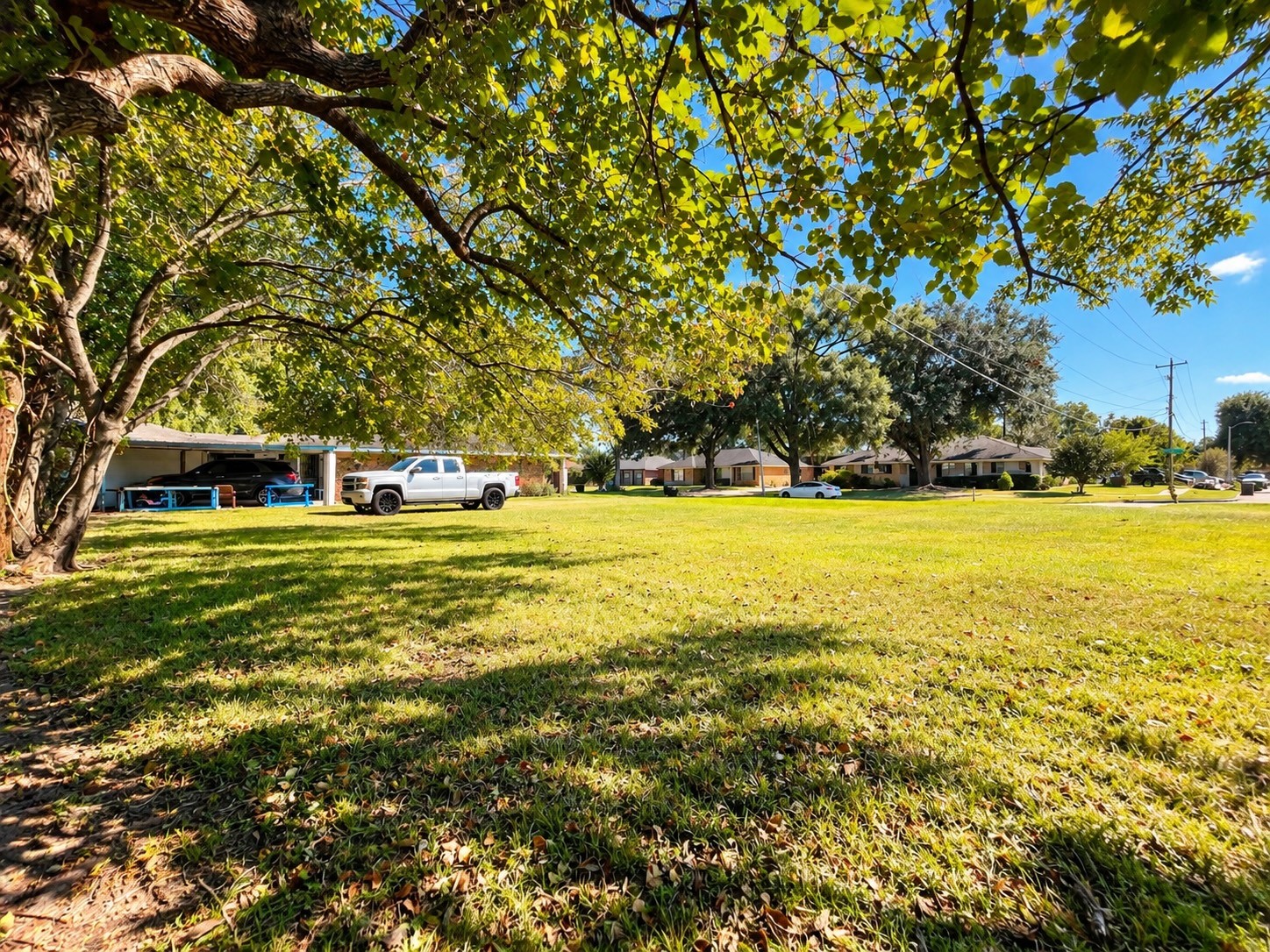 Generous outdoor space to bring your residential vision to life! Generous outdoor space to bring your residential vision to life!