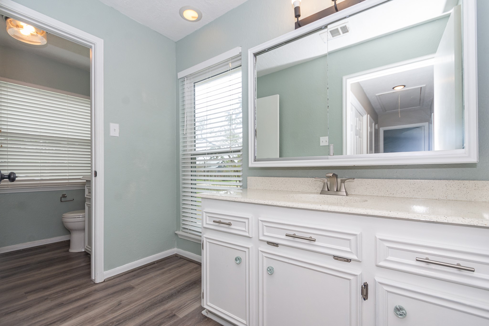 Upstairs hall bathroom.