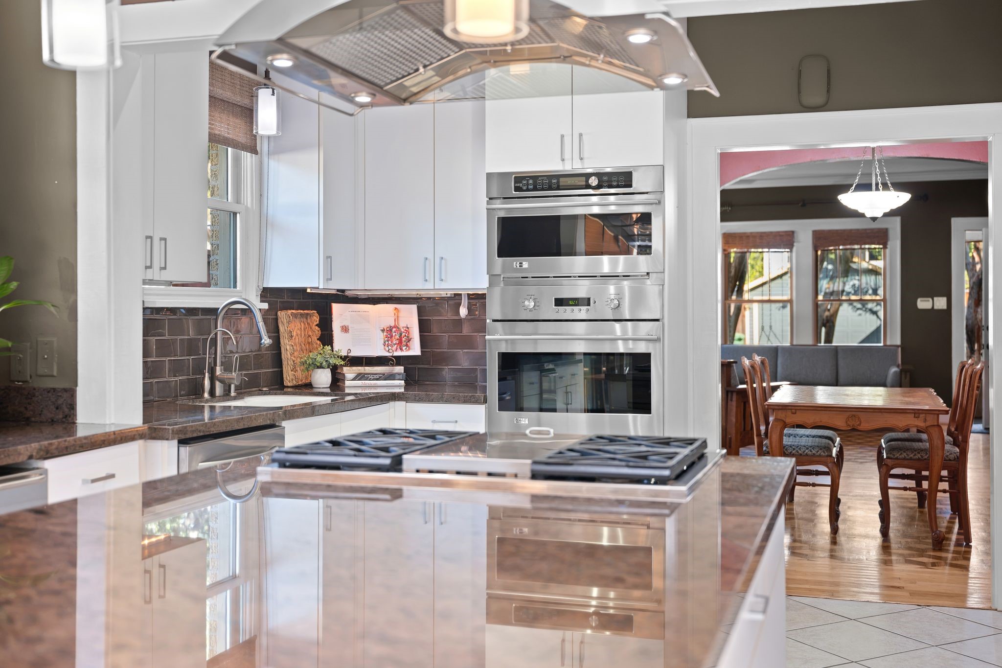 1112 Algregg Street, Houston, TX 77009