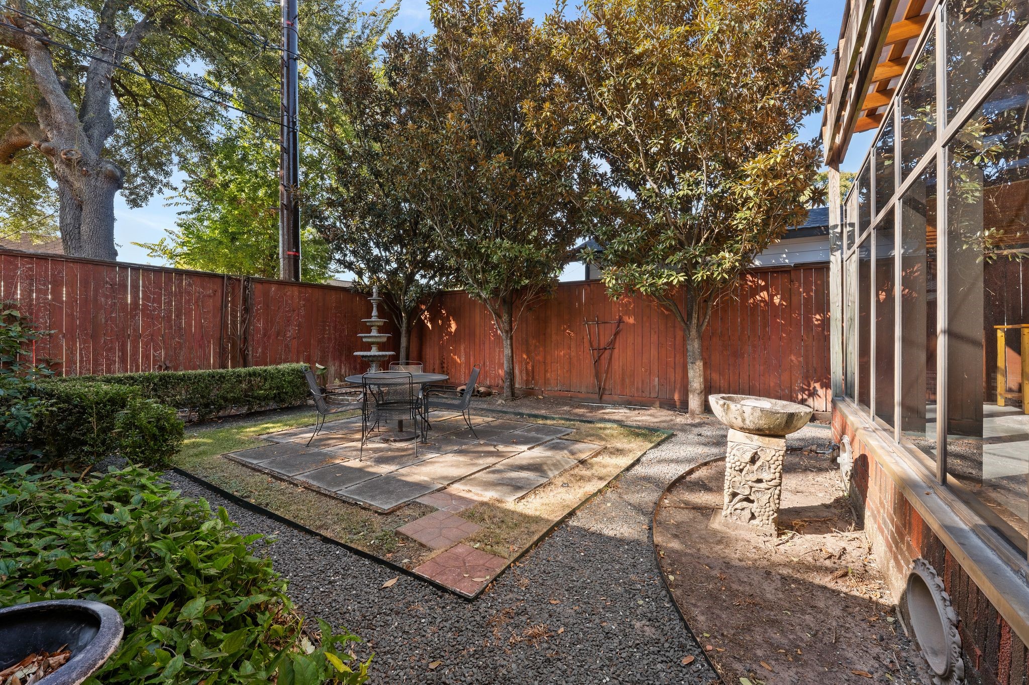 1112 Algregg Street, Houston, TX 77009
