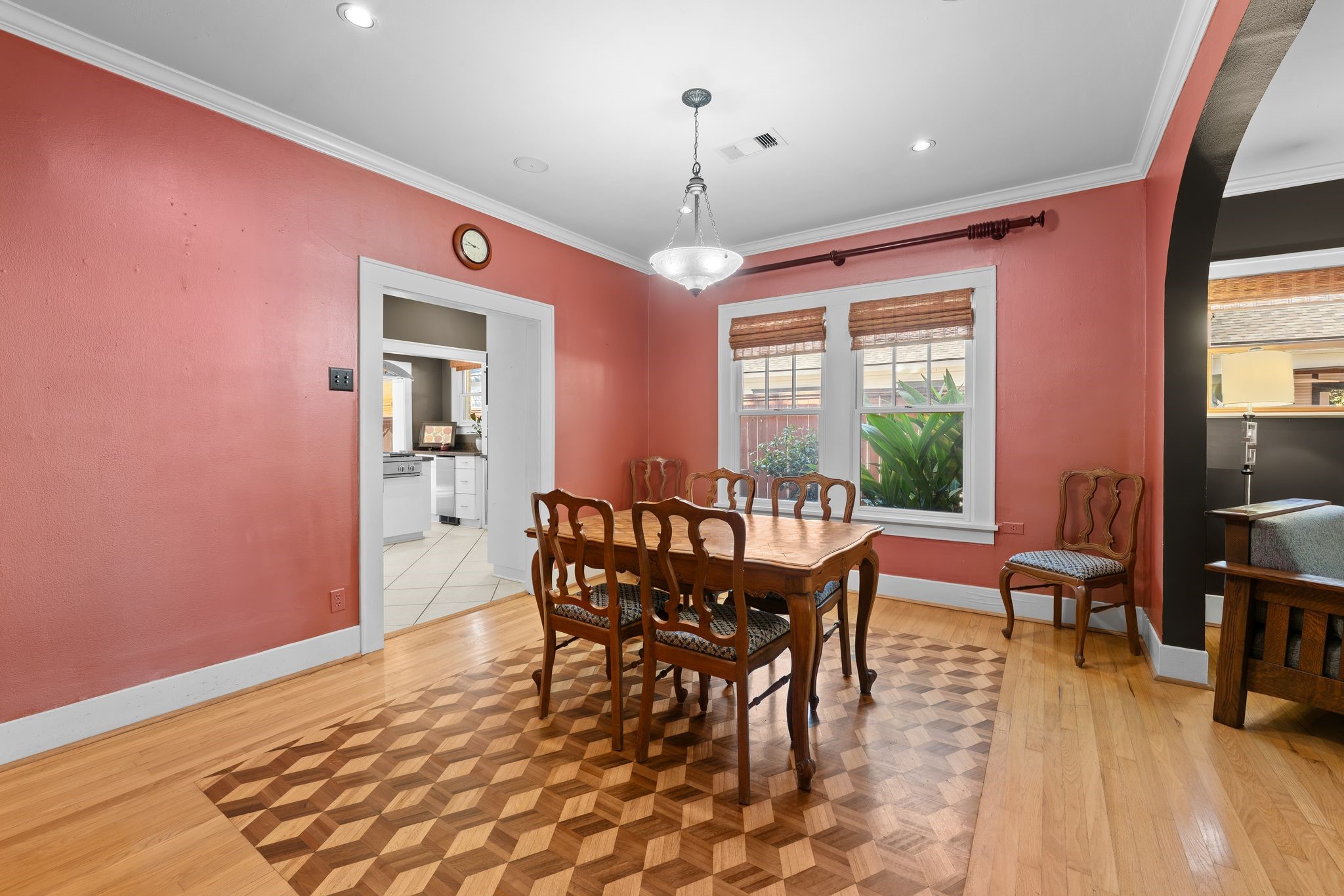 1112 Algregg Street, Houston, TX 77009