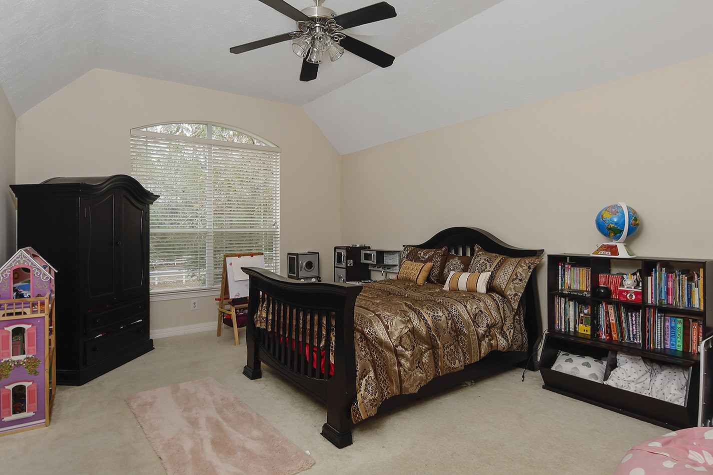 11827 Water Oak Drive, Magnolia, TX 77354