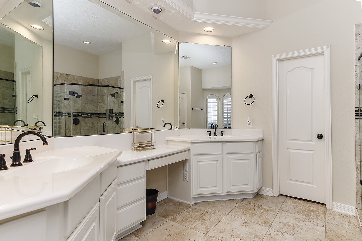 11827 Water Oak Drive, Magnolia, TX 77354