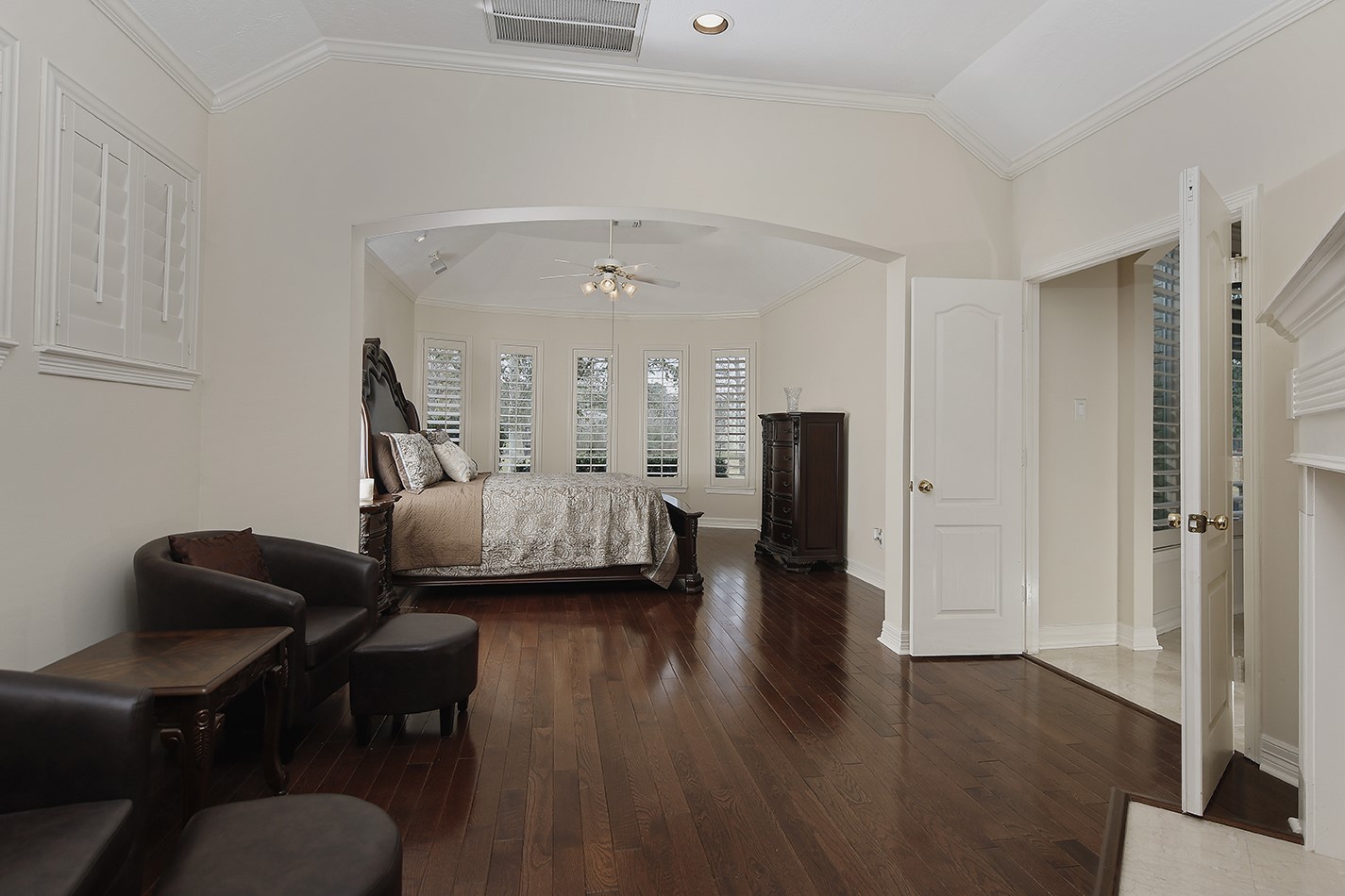 11827 Water Oak Drive, Magnolia, TX 77354