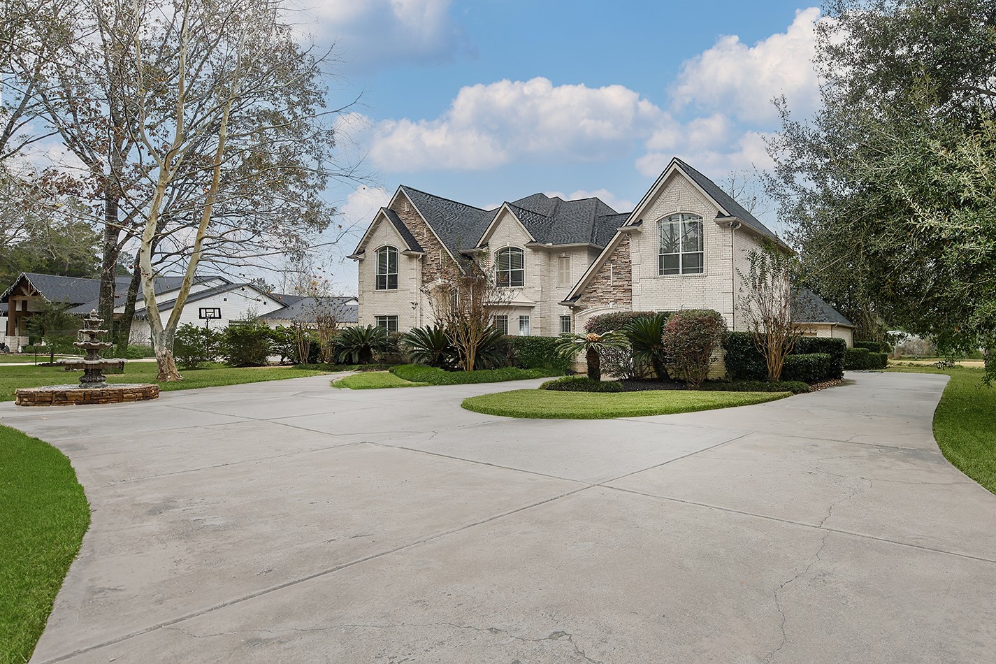 11827 Water Oak Drive, Magnolia, TX 77354 11827 Water Oak Drive, Magnolia, TX 77354