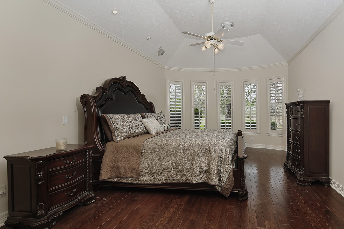 11827 Water Oak Drive, Magnolia, TX 77354