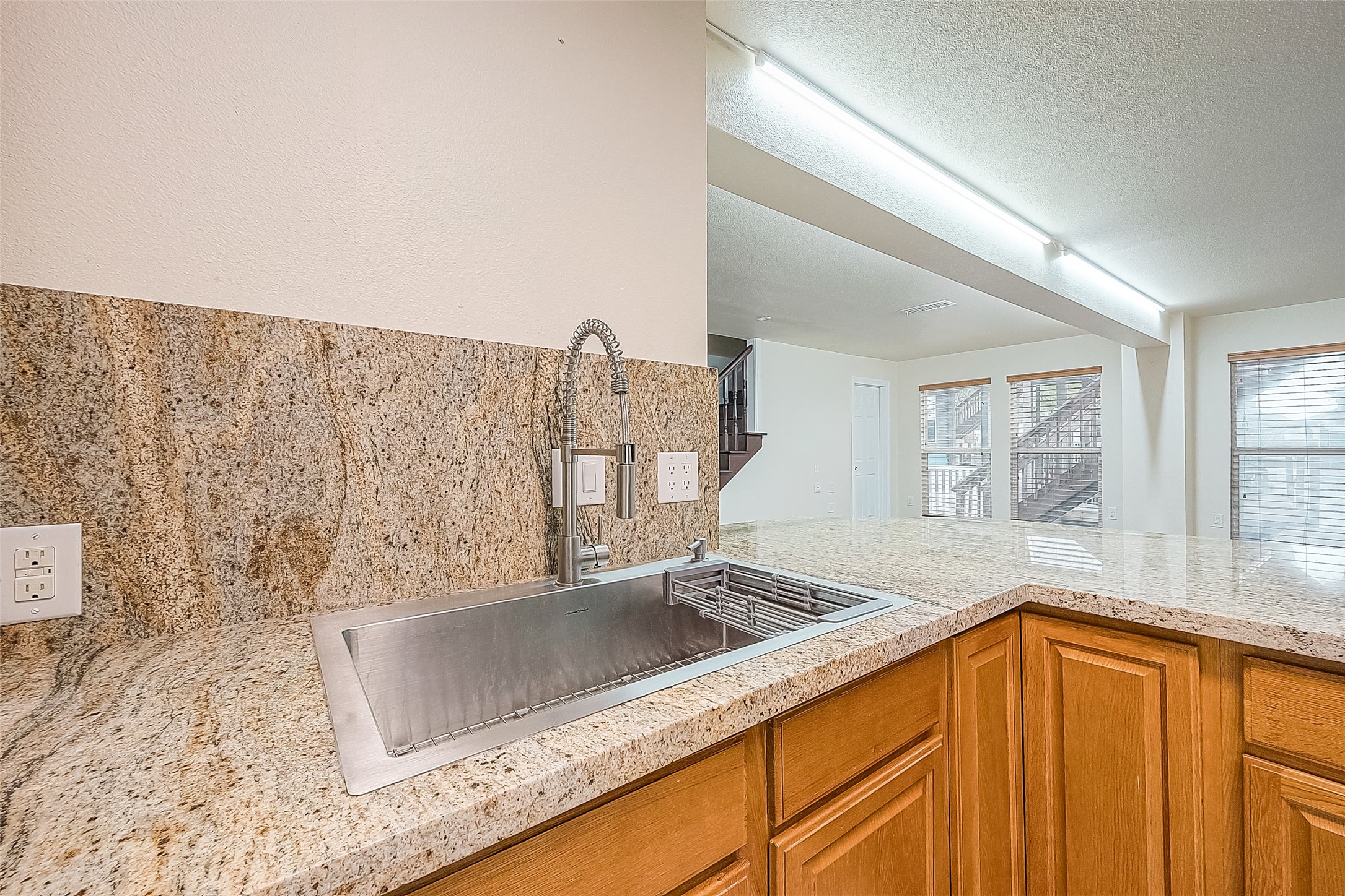 1407 Tiki Drive, Tiki Island, TX 77554