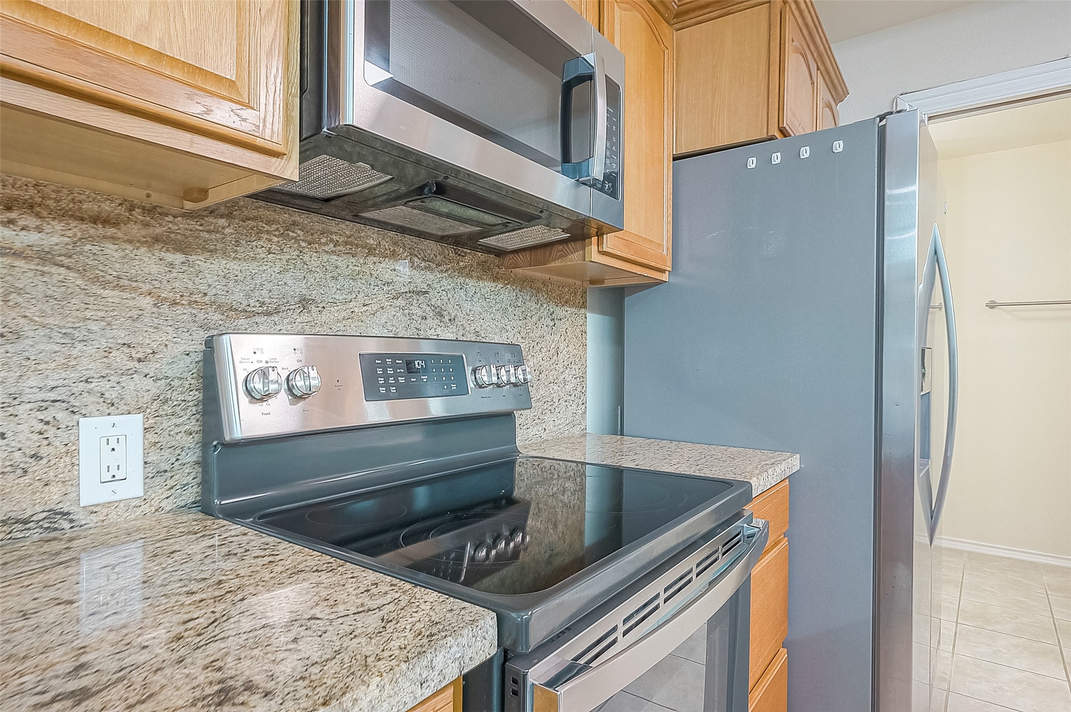 1407 Tiki Drive, Tiki Island, TX 77554