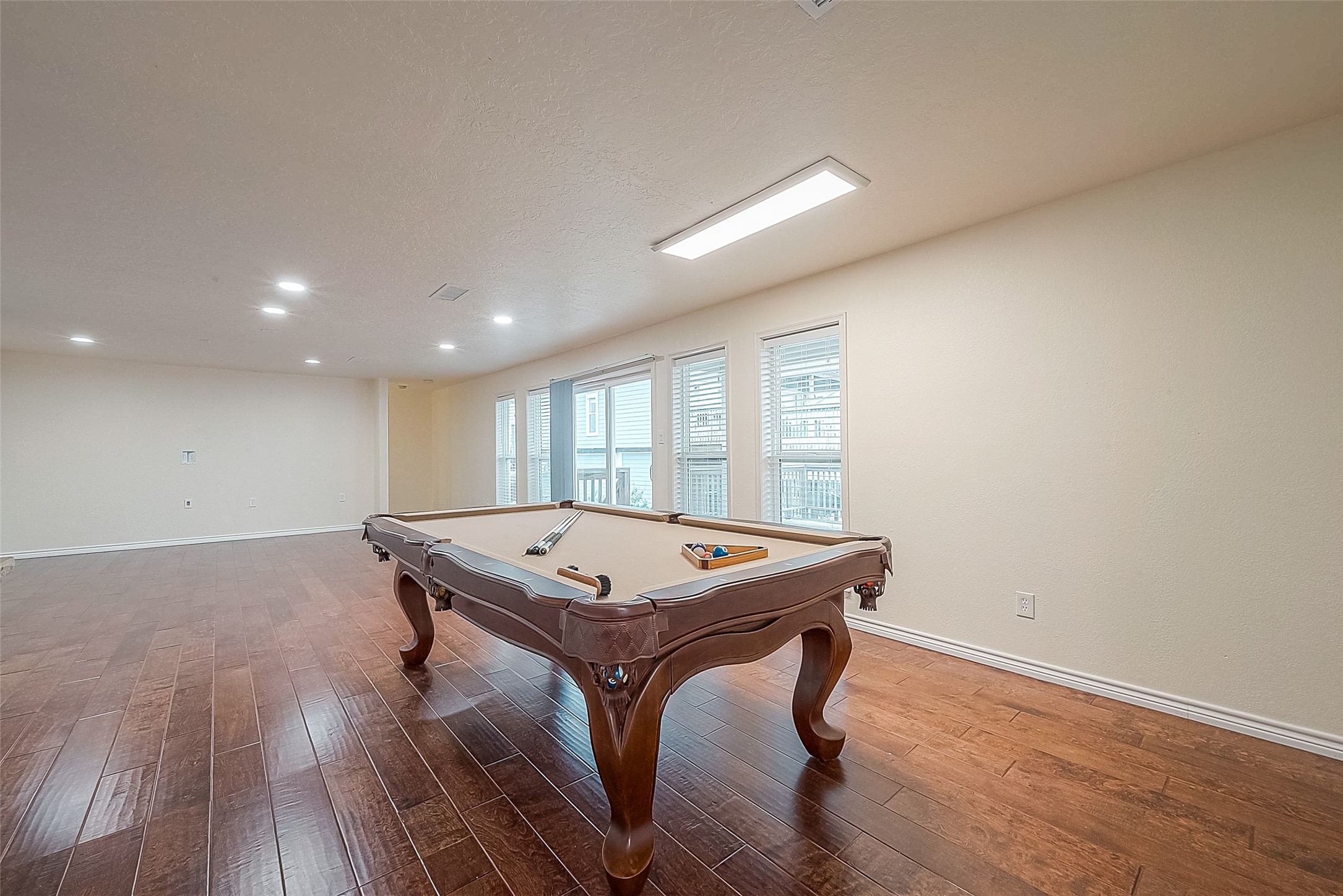 1407 Tiki Drive, Tiki Island, TX 77554